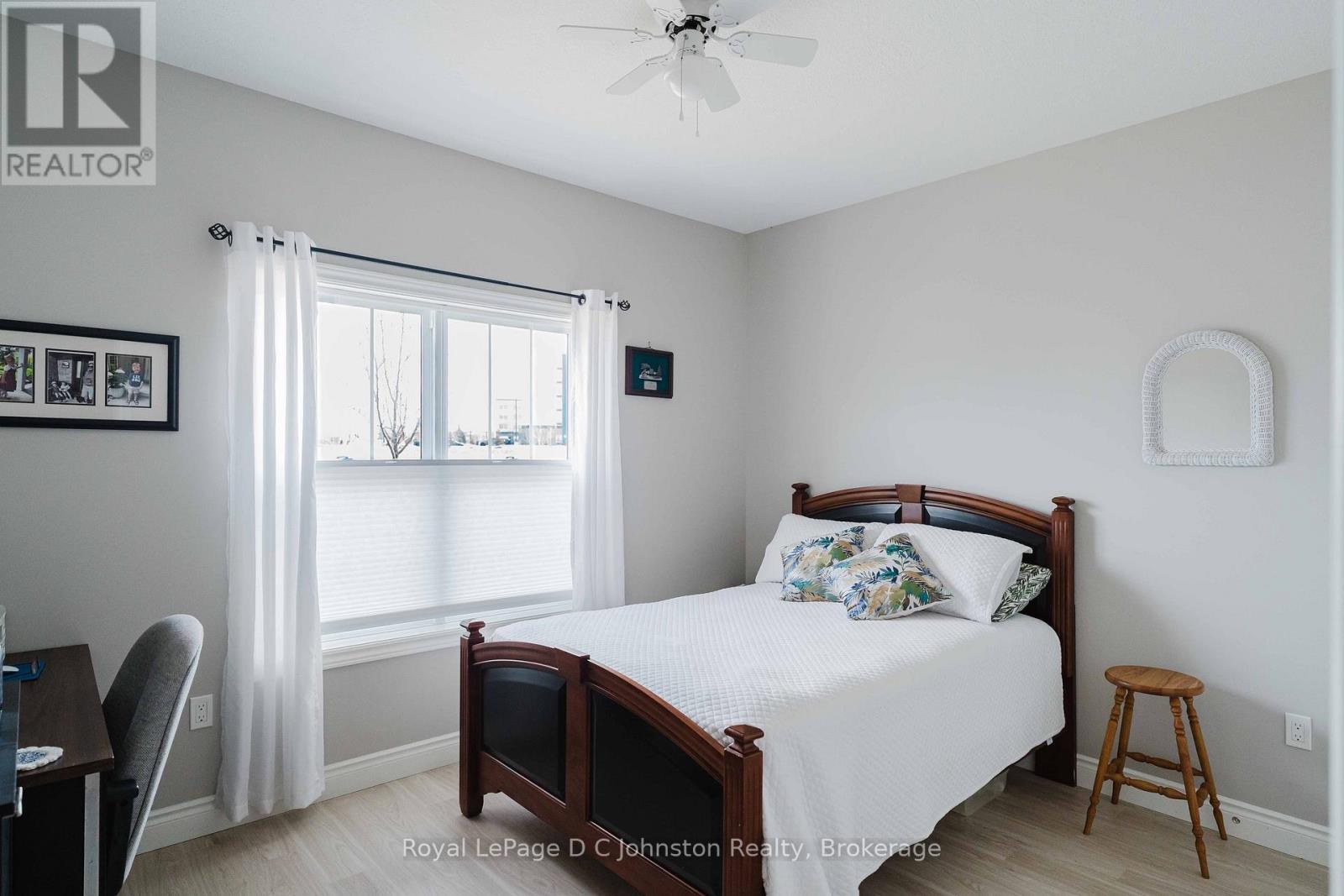 












1062 WATERLOO STREET

,
Saugeen Shores,




Ontario
N0H2C3

