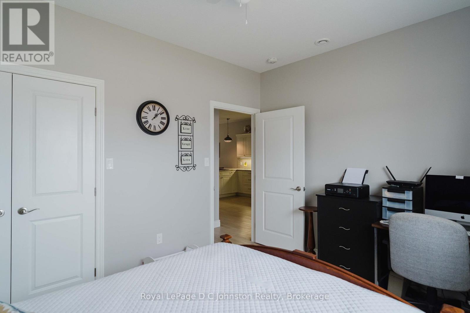 












1062 WATERLOO STREET

,
Saugeen Shores,




Ontario
N0H2C3

