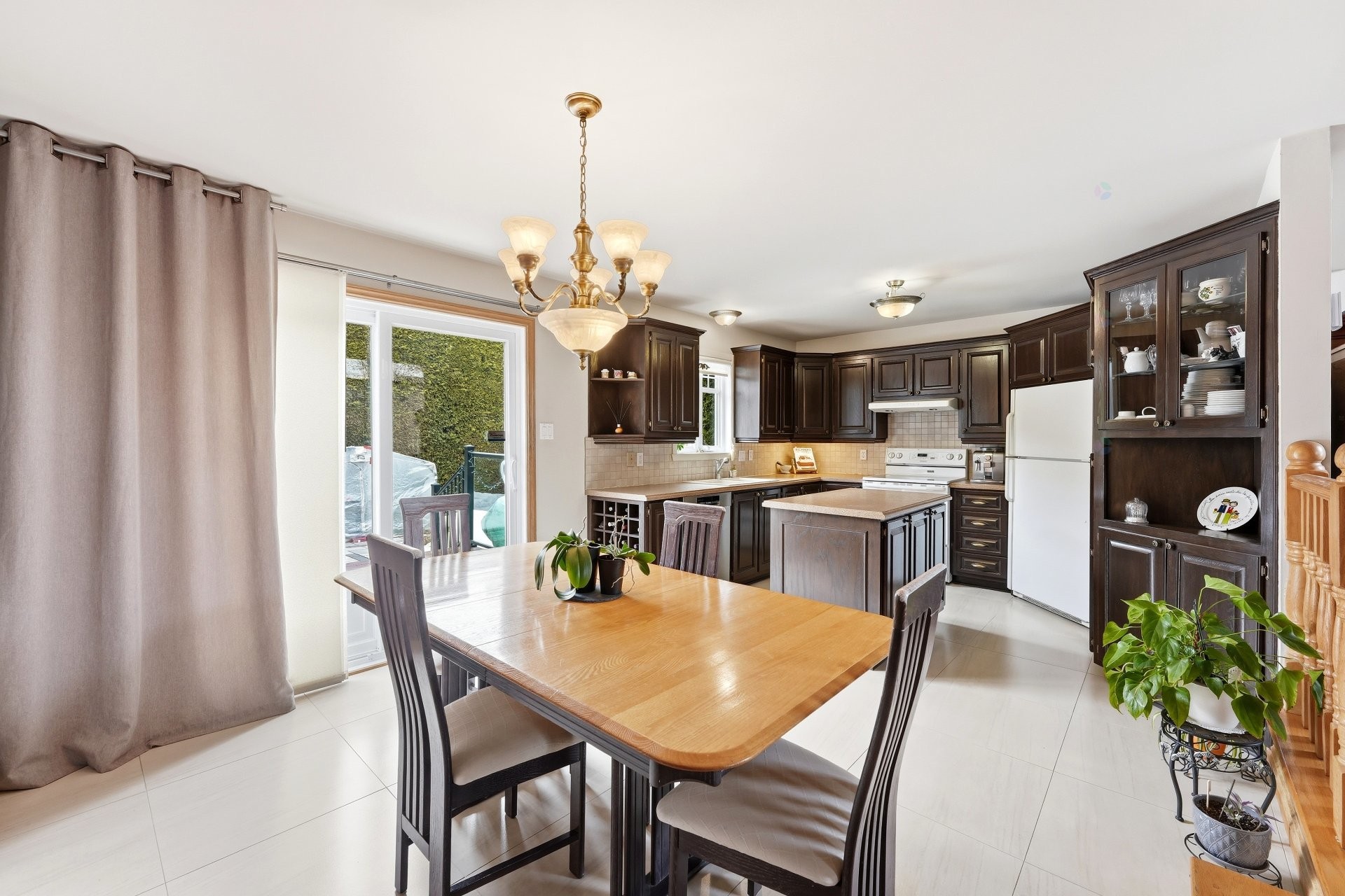 









1171


Rue Rodin

,
Repentigny (Repentigny),




QC
J5Y3M5

