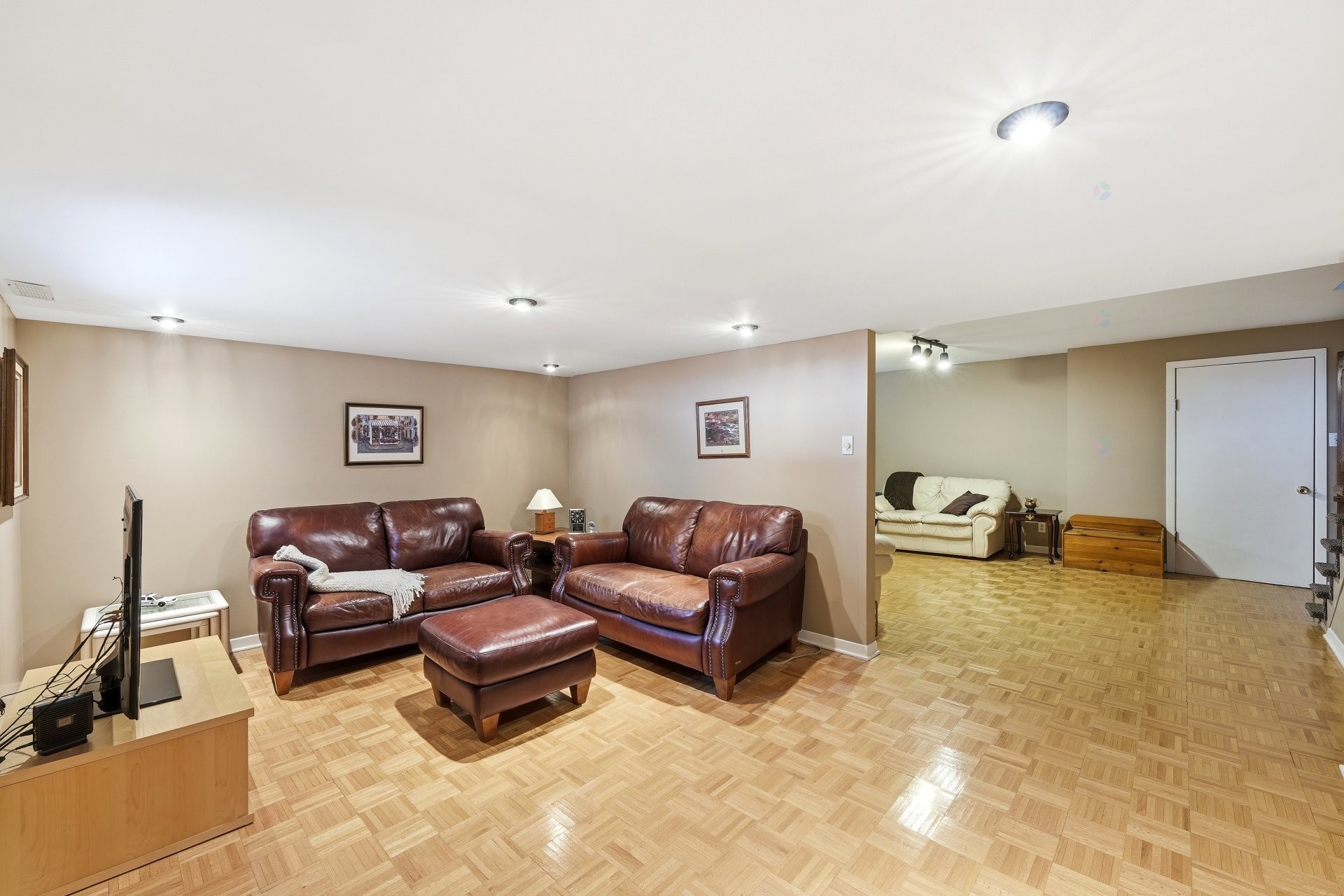 









1171


Rue Rodin

,
Repentigny (Repentigny),




QC
J5Y3M5

