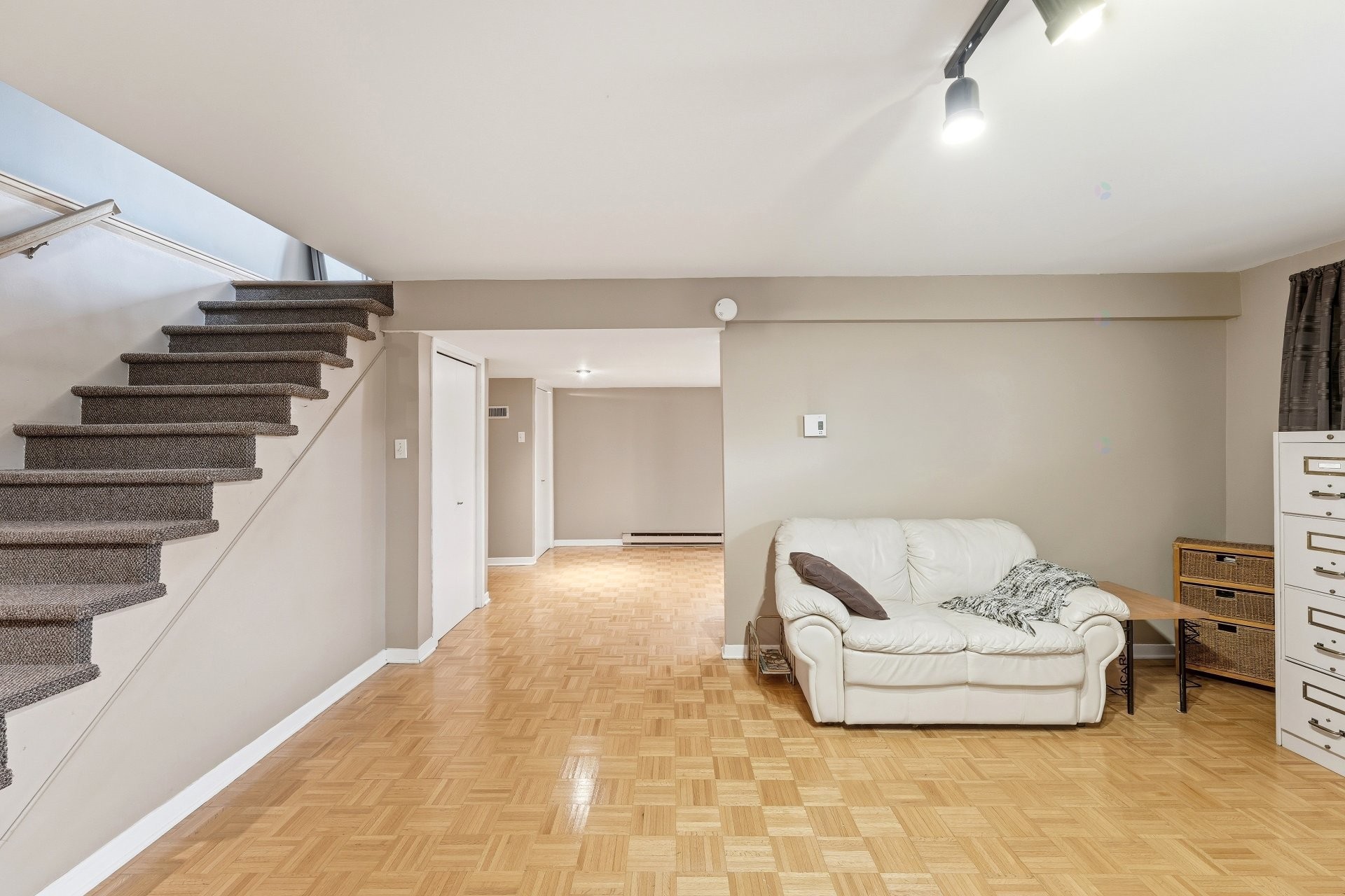 









1171


Rue Rodin

,
Repentigny (Repentigny),




QC
J5Y3M5

