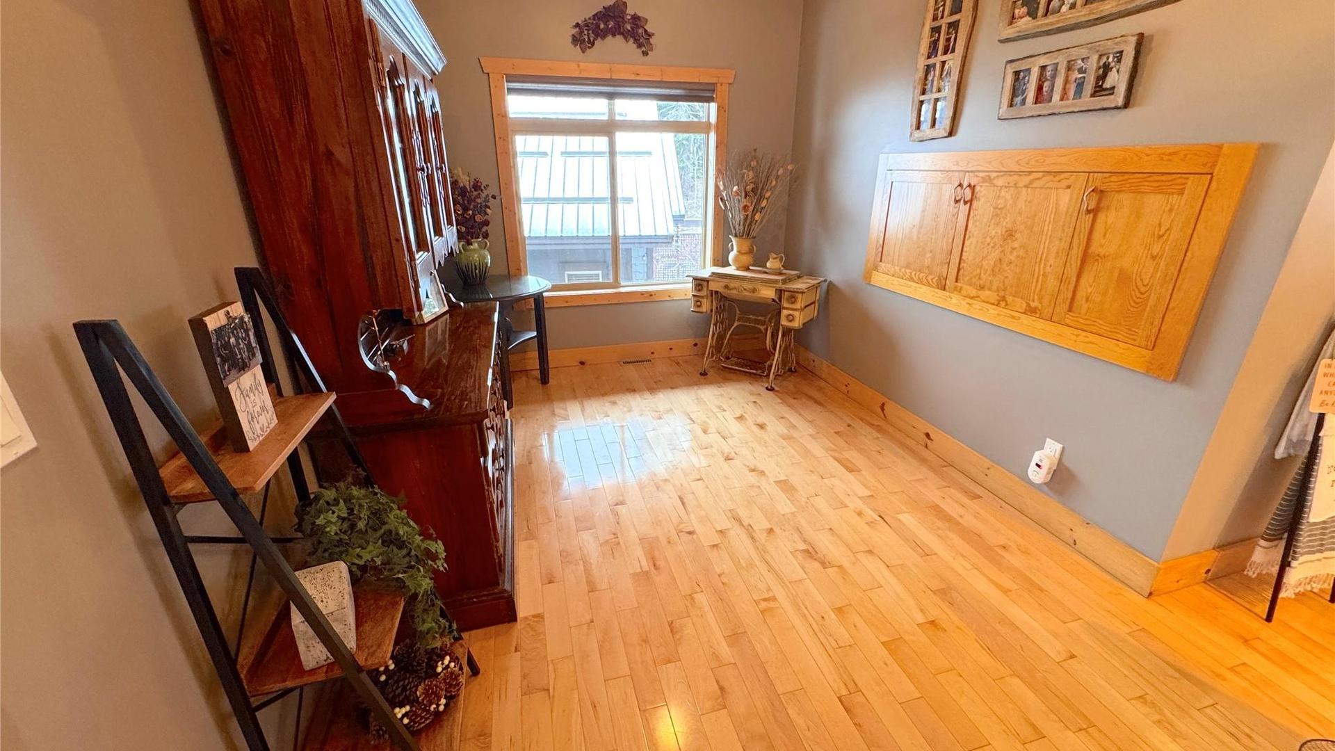 









6


Alpine Trail

Lane, B,
Fernie,




BC
V0B 1M5

