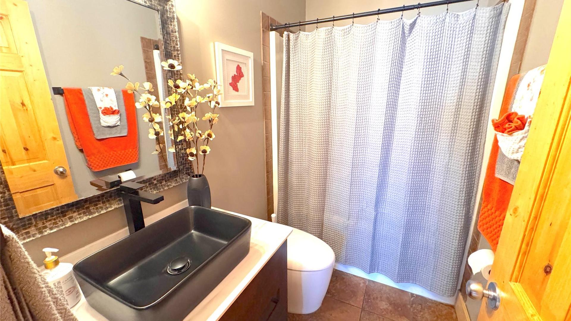 









6


Alpine Trail

Lane, B,
Fernie,




BC
V0B 1M5

