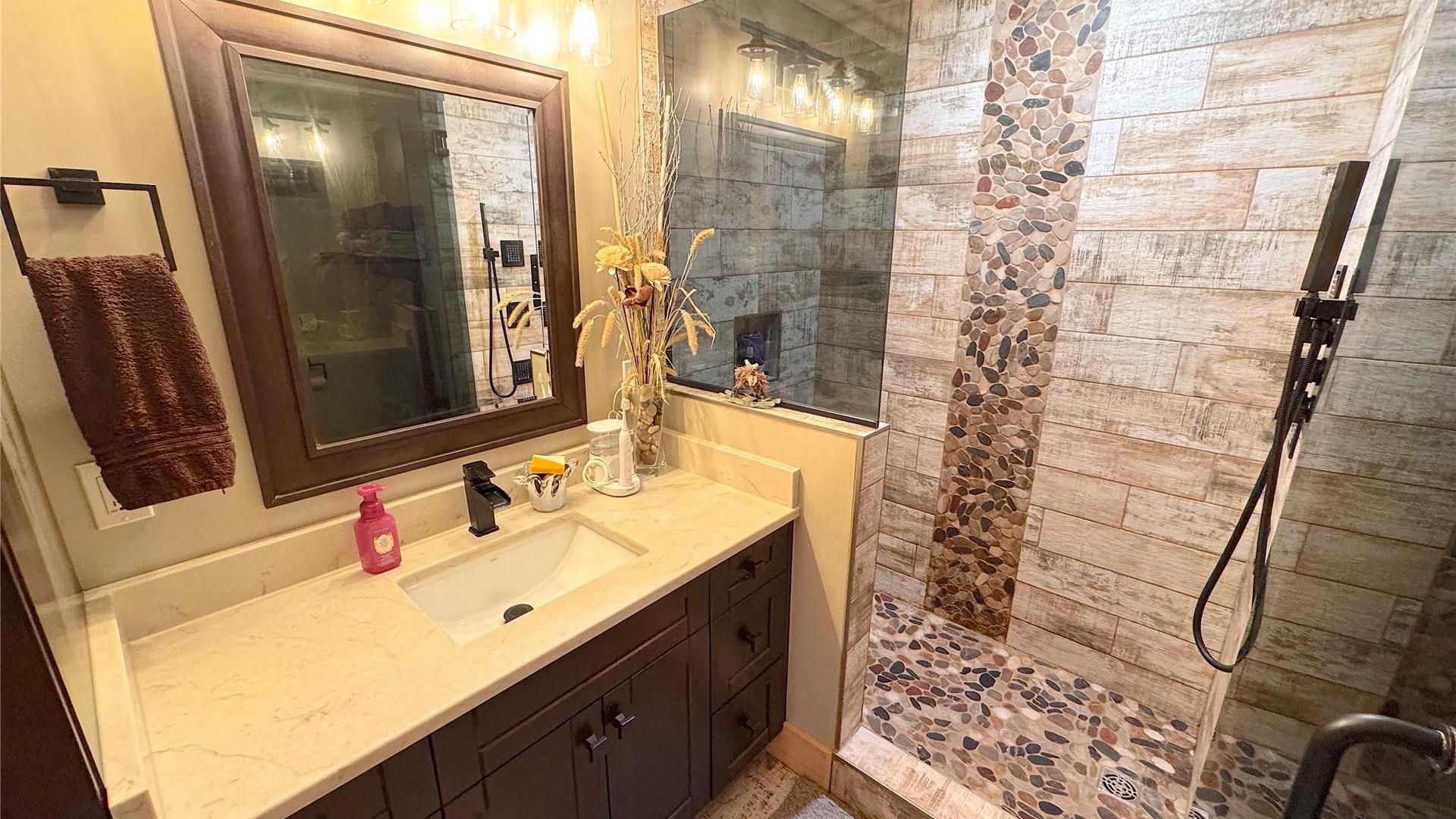 









6


Alpine Trail

Lane, B,
Fernie,




BC
V0B 1M5

