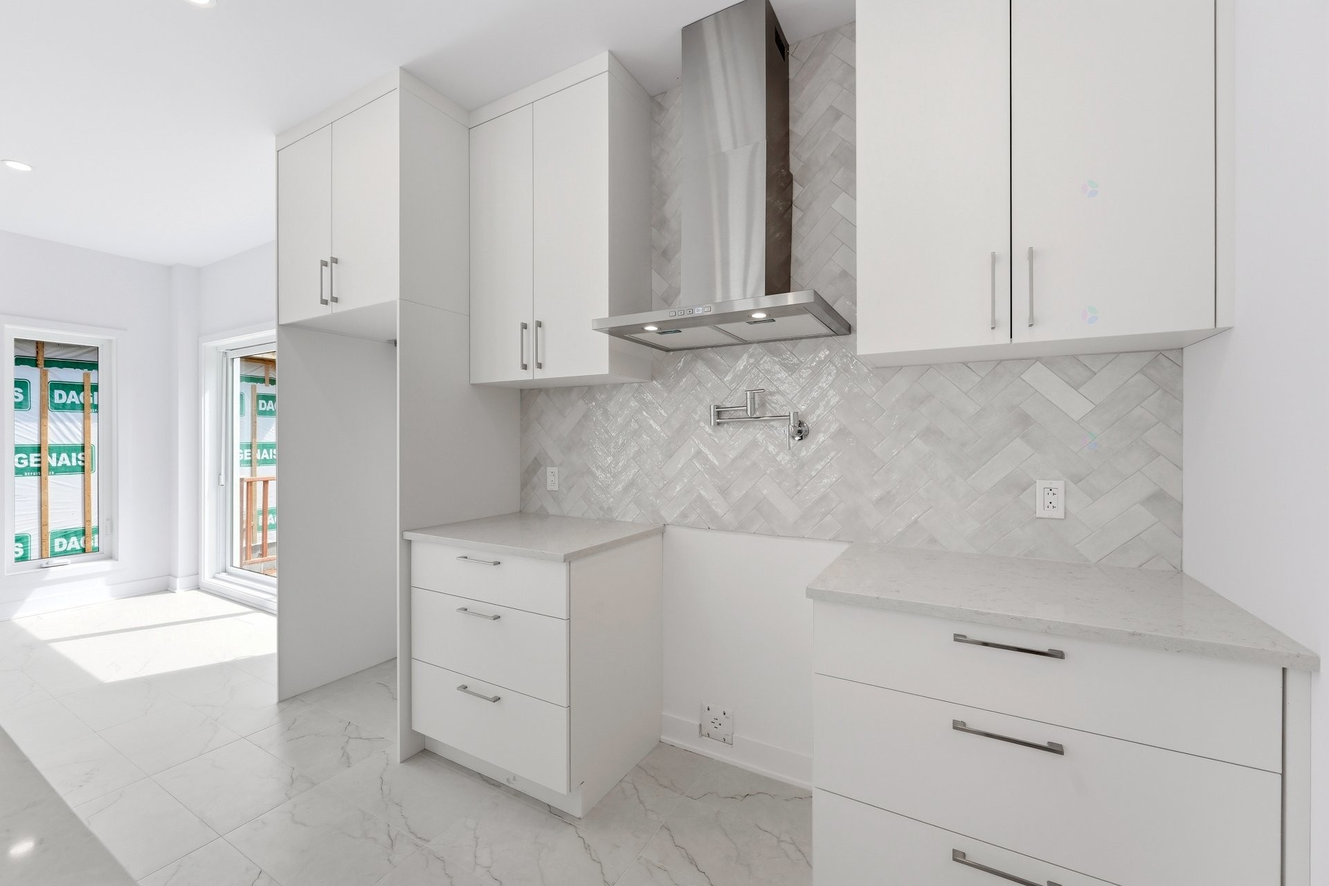 












Rue des Cèdres

,
L'Assomption,




QC
J5W5L3

