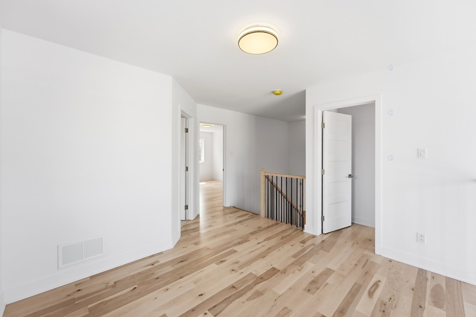 












Rue des Cèdres

,
L'Assomption,




QC
J5W5L3

