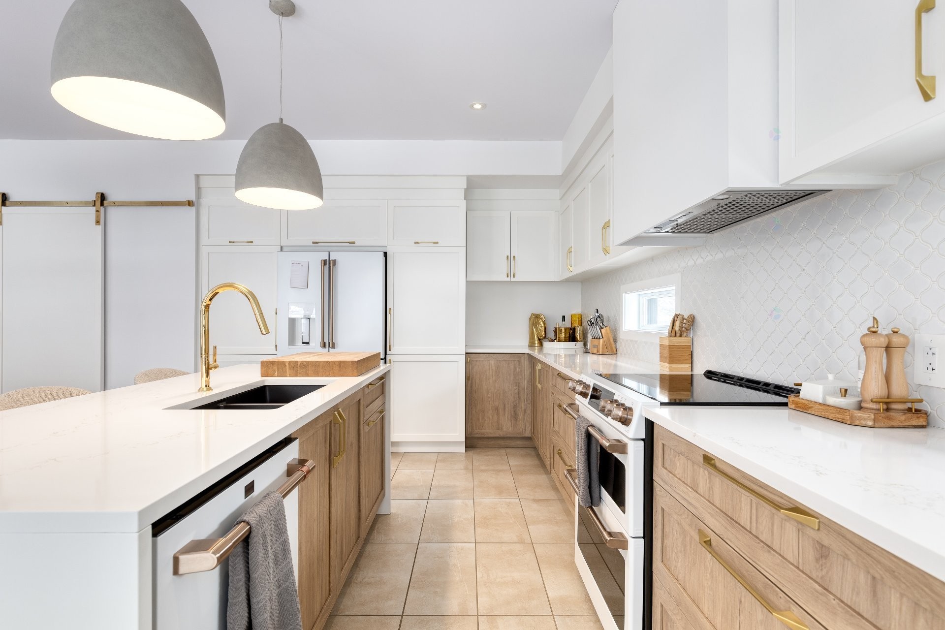 












Rue des Cèdres

,
L'Assomption,




QC
J5W5L3

