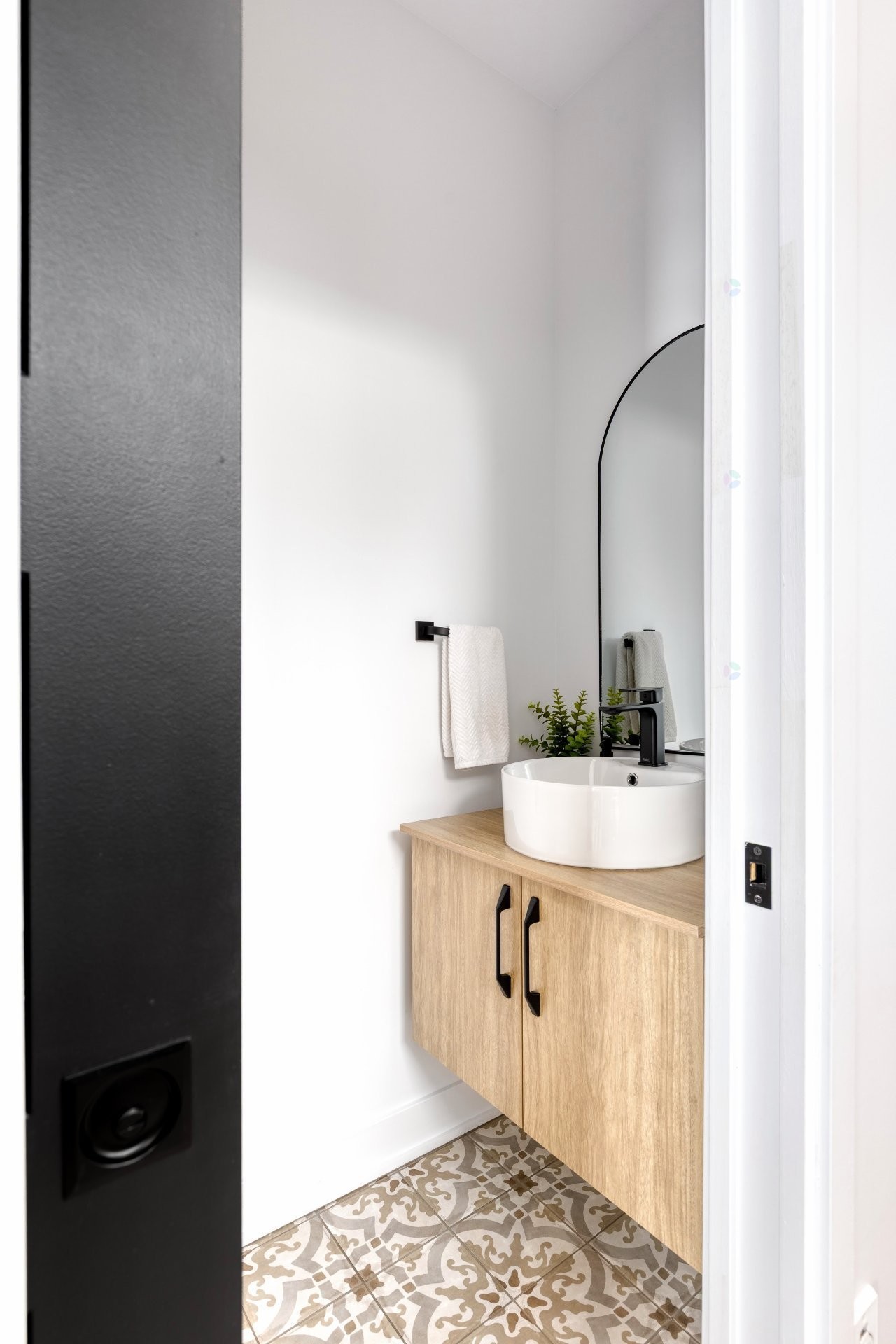 












Rue des Cèdres

,
L'Assomption,




QC
J5W5L3

