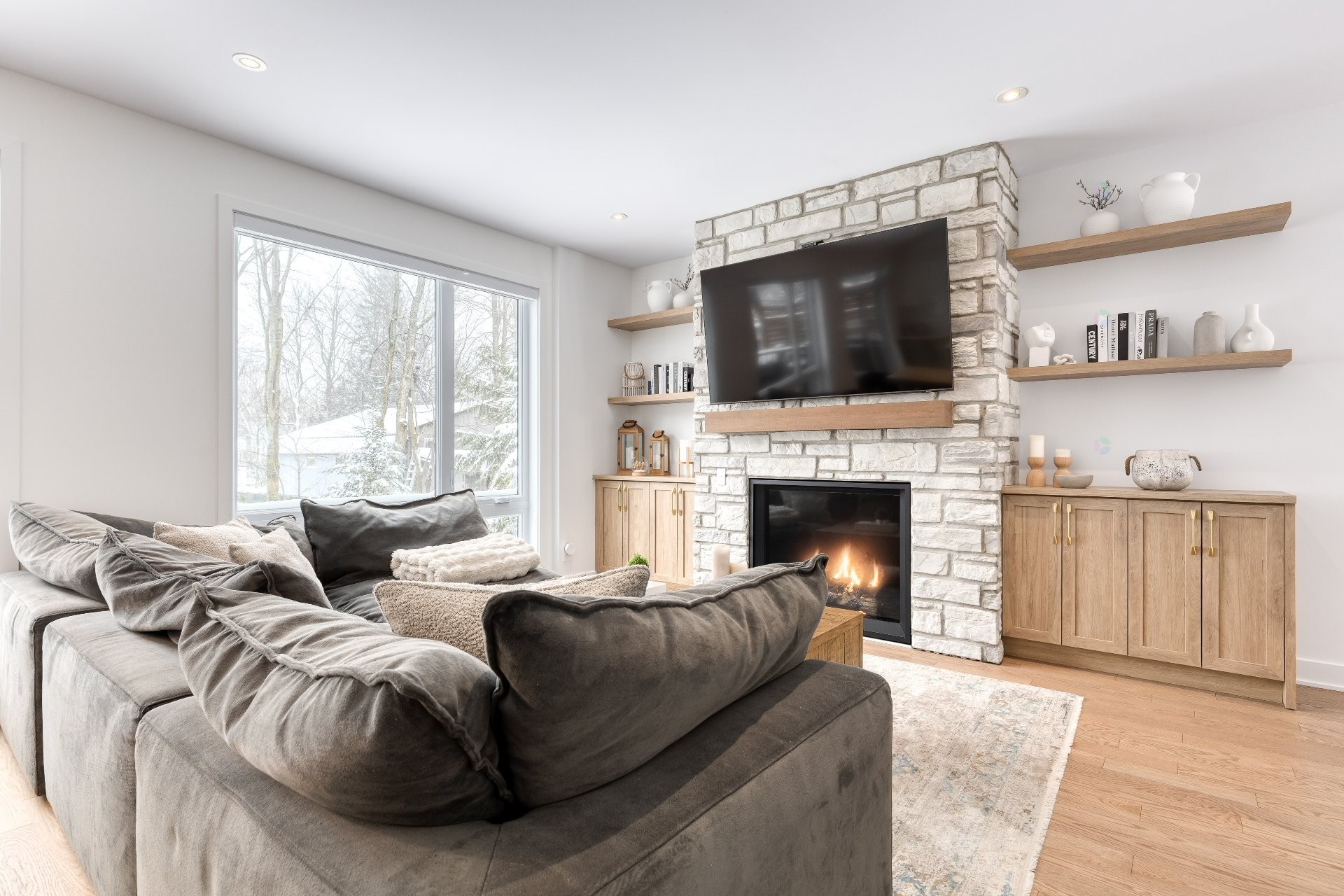 












Rue des Cèdres

,
L'Assomption,




QC
J5W5L3

