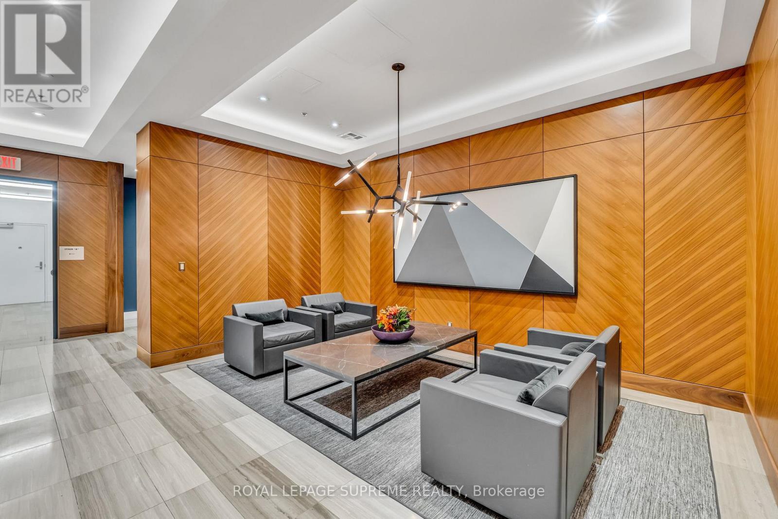 












604 - 111 ST CLAIR AVENUE W

,
Toronto,




Ontario
M4V1N5

