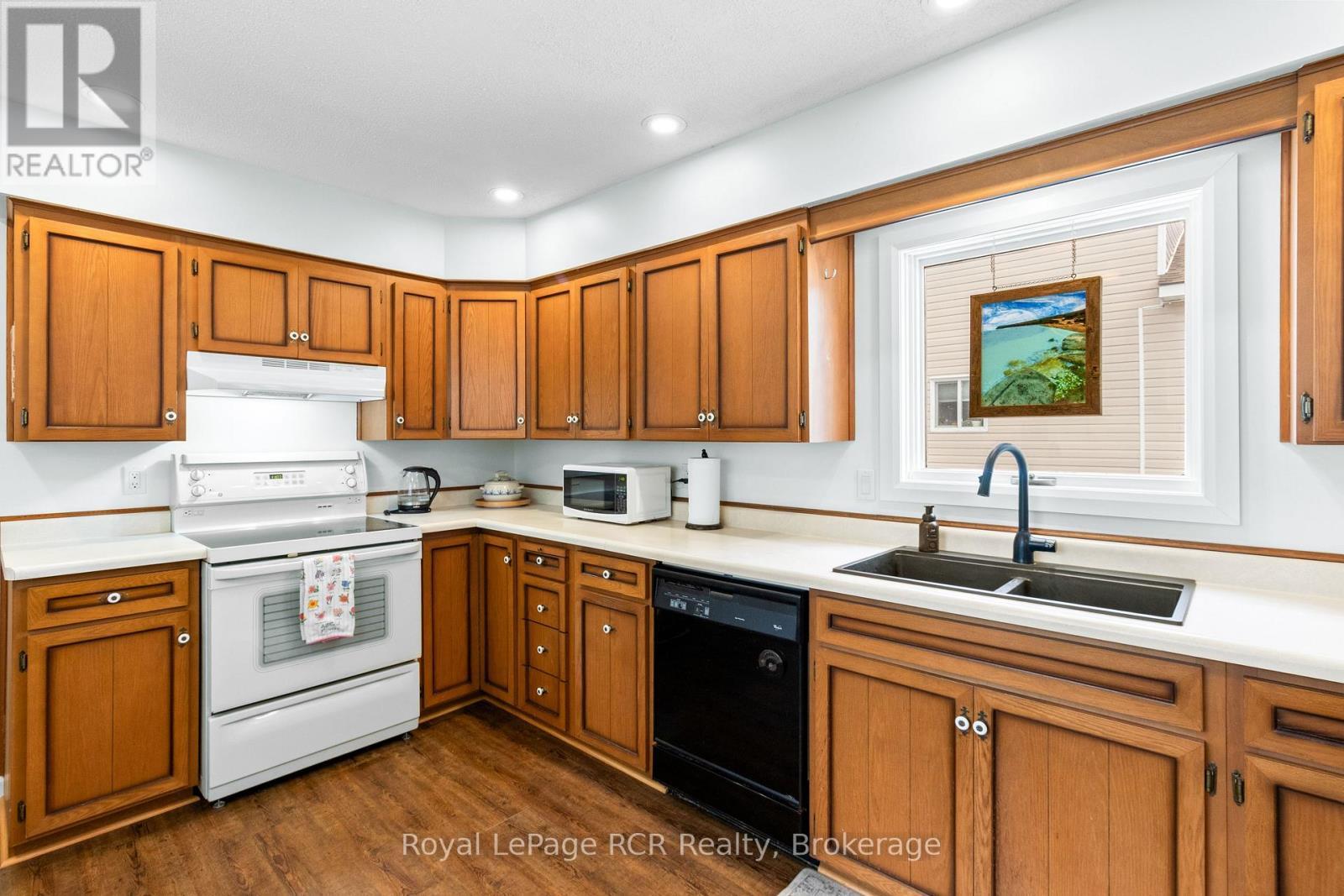 












496 BROWN STREET N

,
South Bruce Peninsula,




Ontario
N0H2T0

