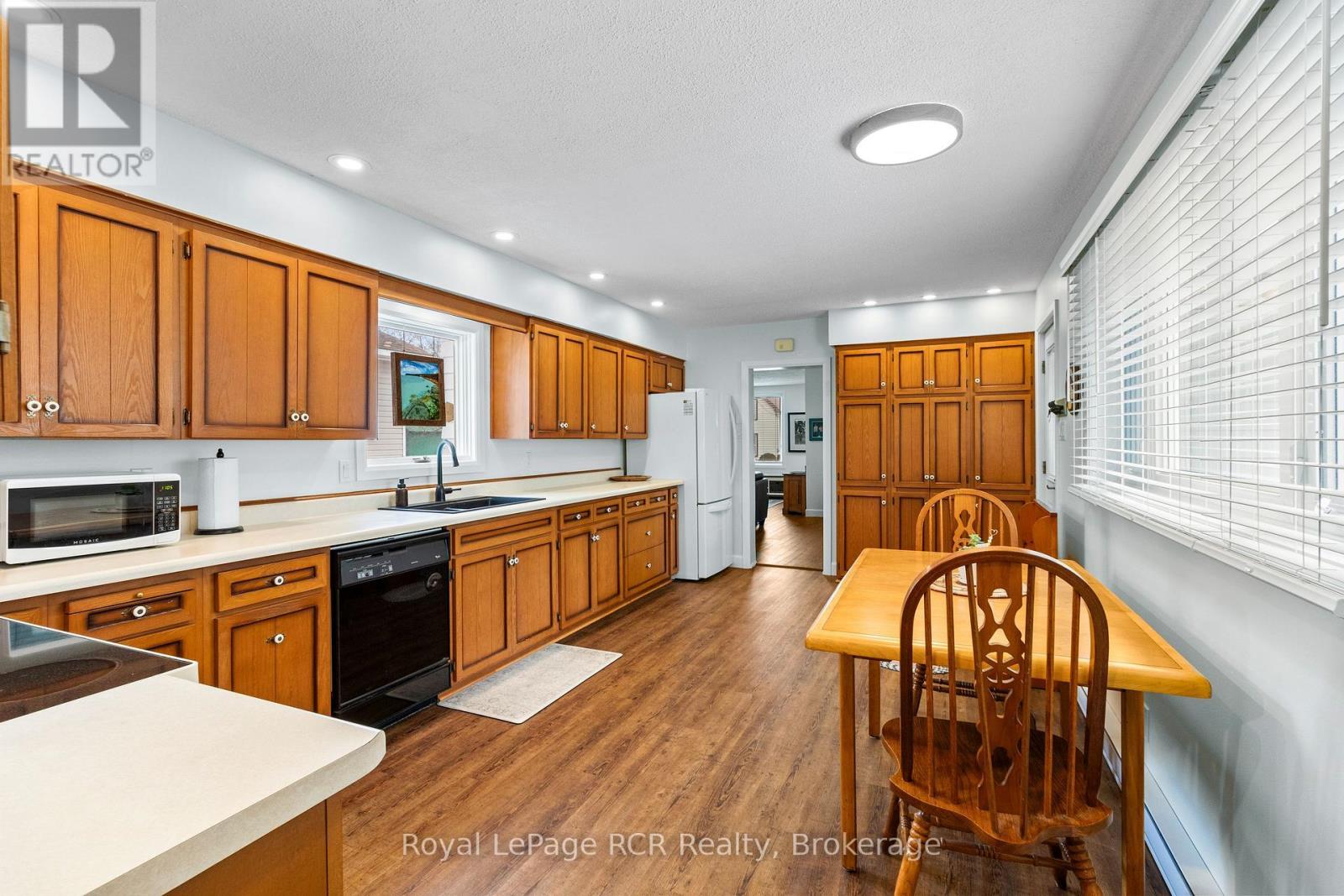 












496 BROWN STREET N

,
South Bruce Peninsula,




Ontario
N0H2T0

