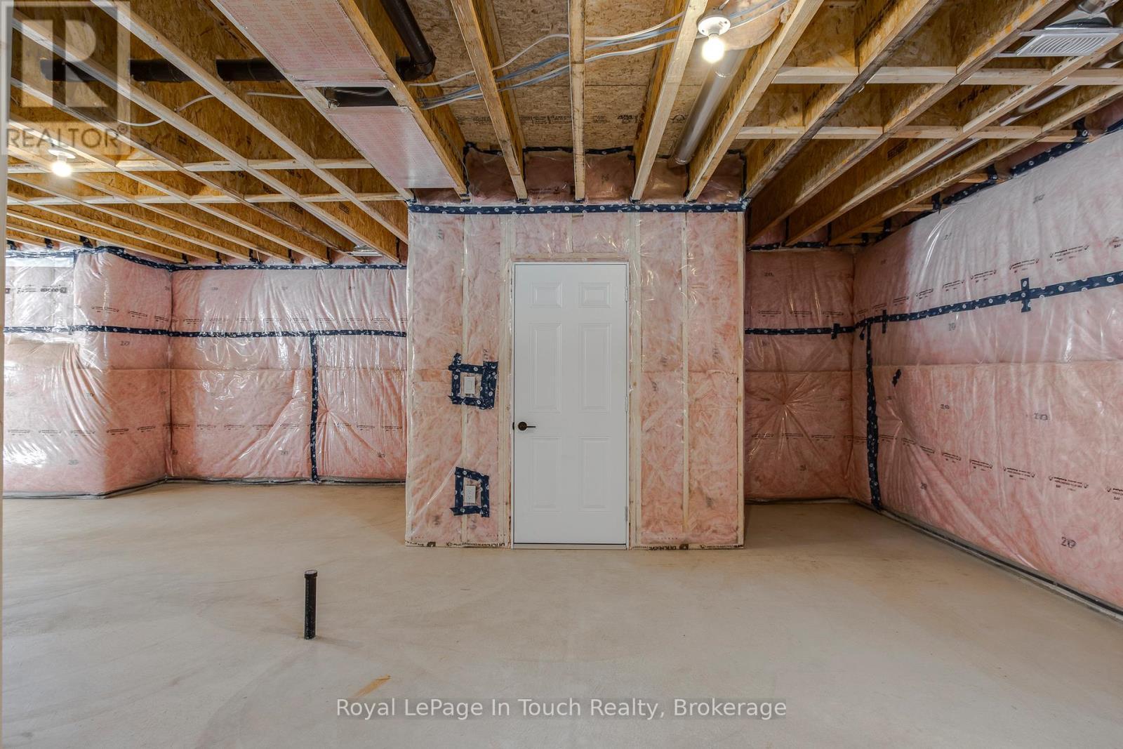 












125 TALL PINES DRIVE

,
Tiny,




Ontario
L9M0H4

