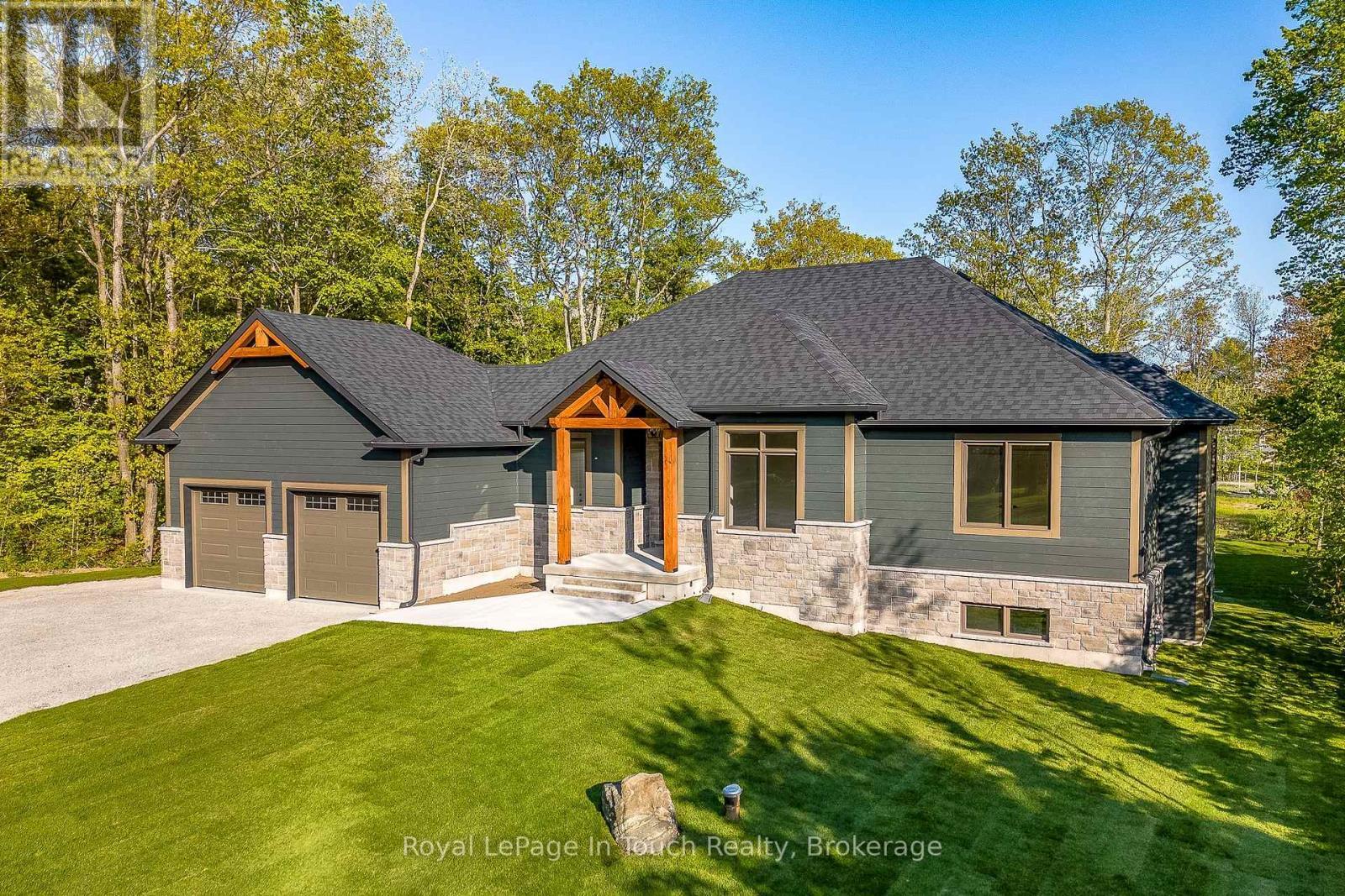 












125 TALL PINES DRIVE

,
Tiny,




Ontario
L9M0H4

