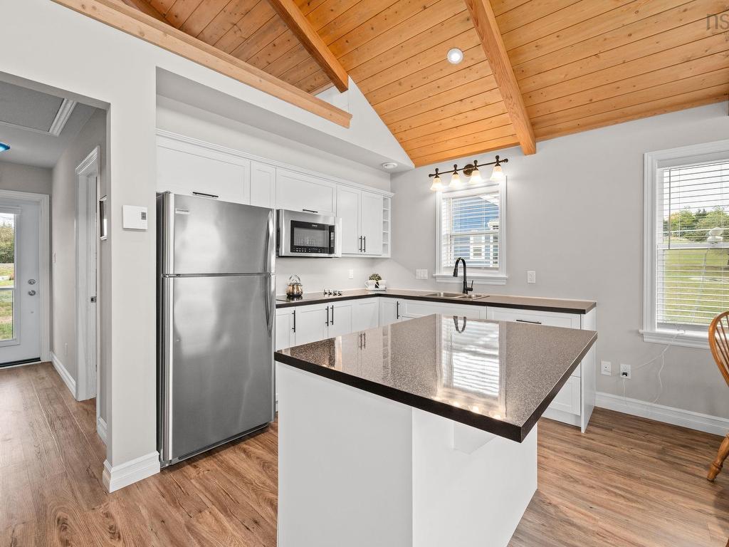 












91 Driftwood Court

,
Garden Lots,




NS
B0J 2C0

