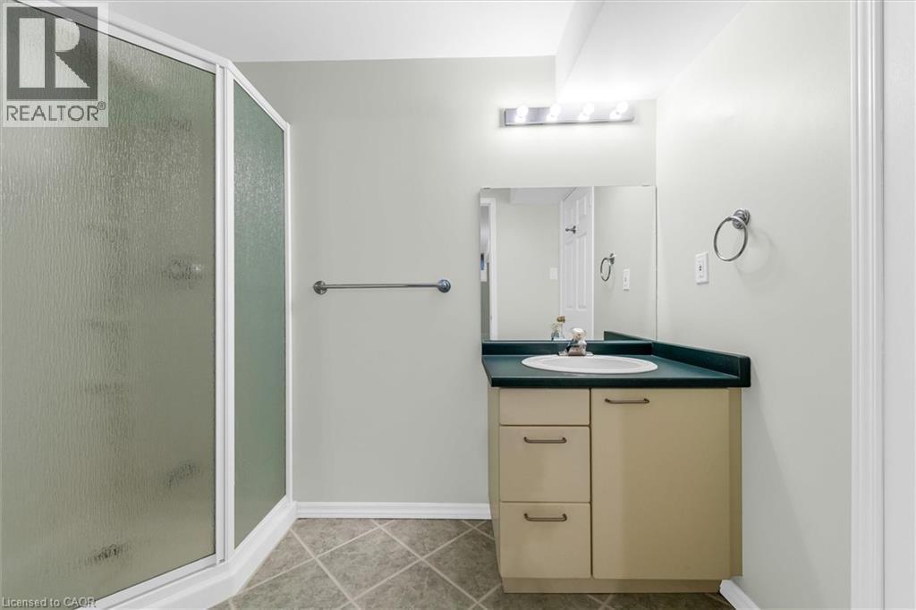 












10 DAVIDSON Boulevard Unit# 1

,
Dundas,




Ontario
L9H7N9

