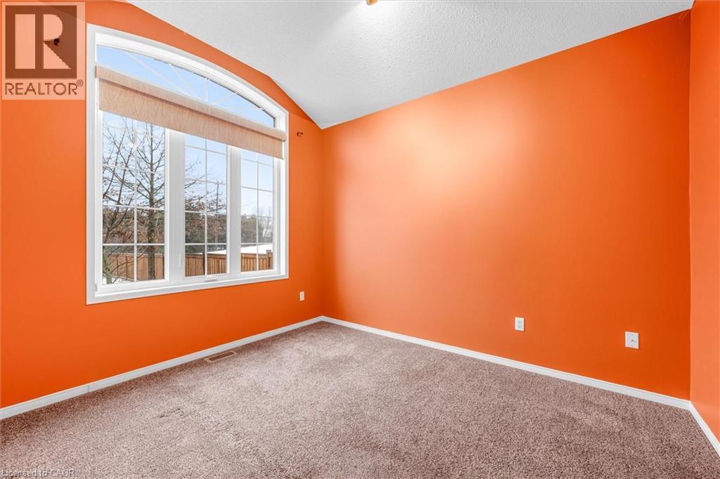 












10 DAVIDSON Boulevard Unit# 1

,
Dundas,




Ontario
L9H7N9

