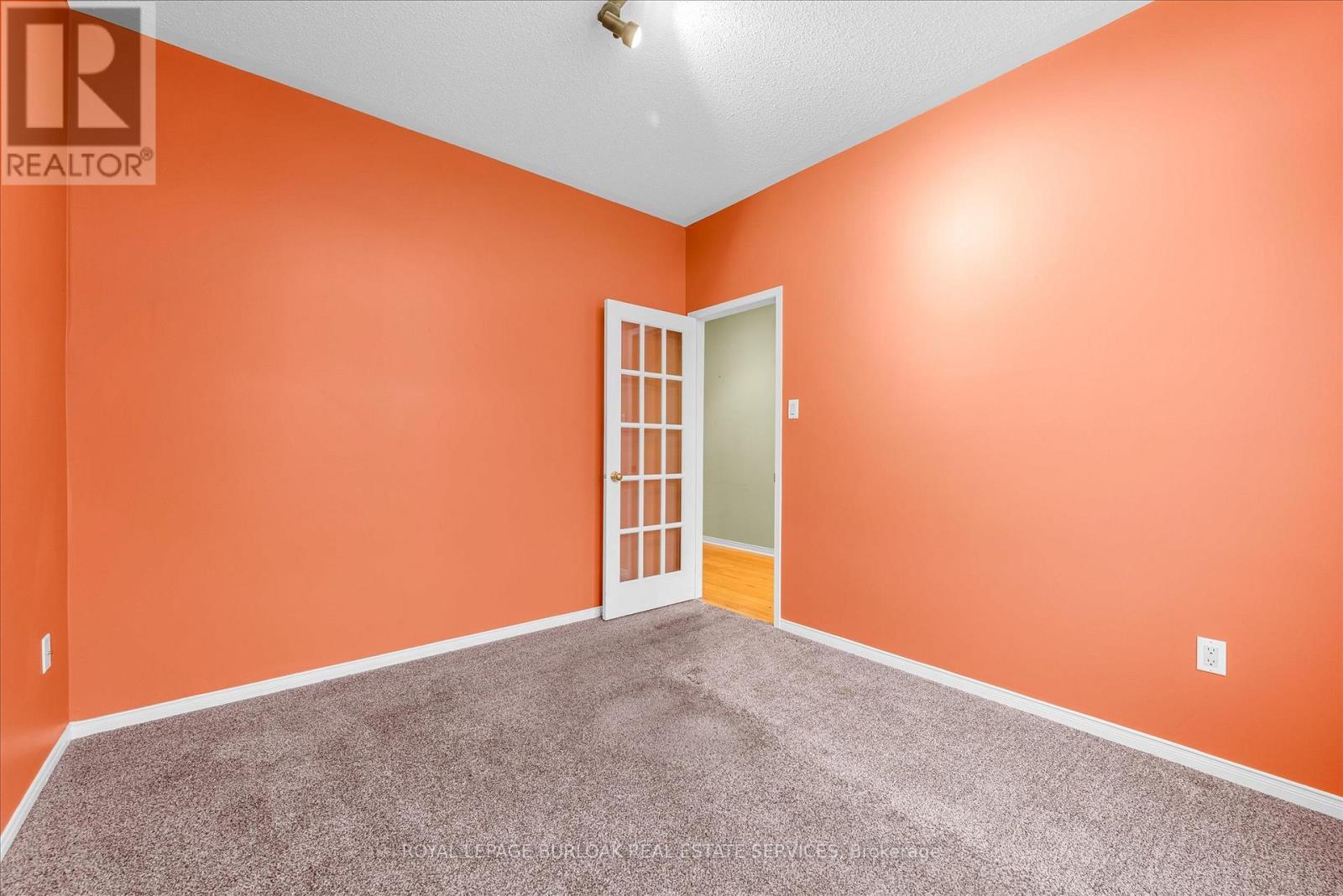 












1 - 10 DAVIDSON BOULEVARD

,
Hamilton,




Ontario
L9H7N9


