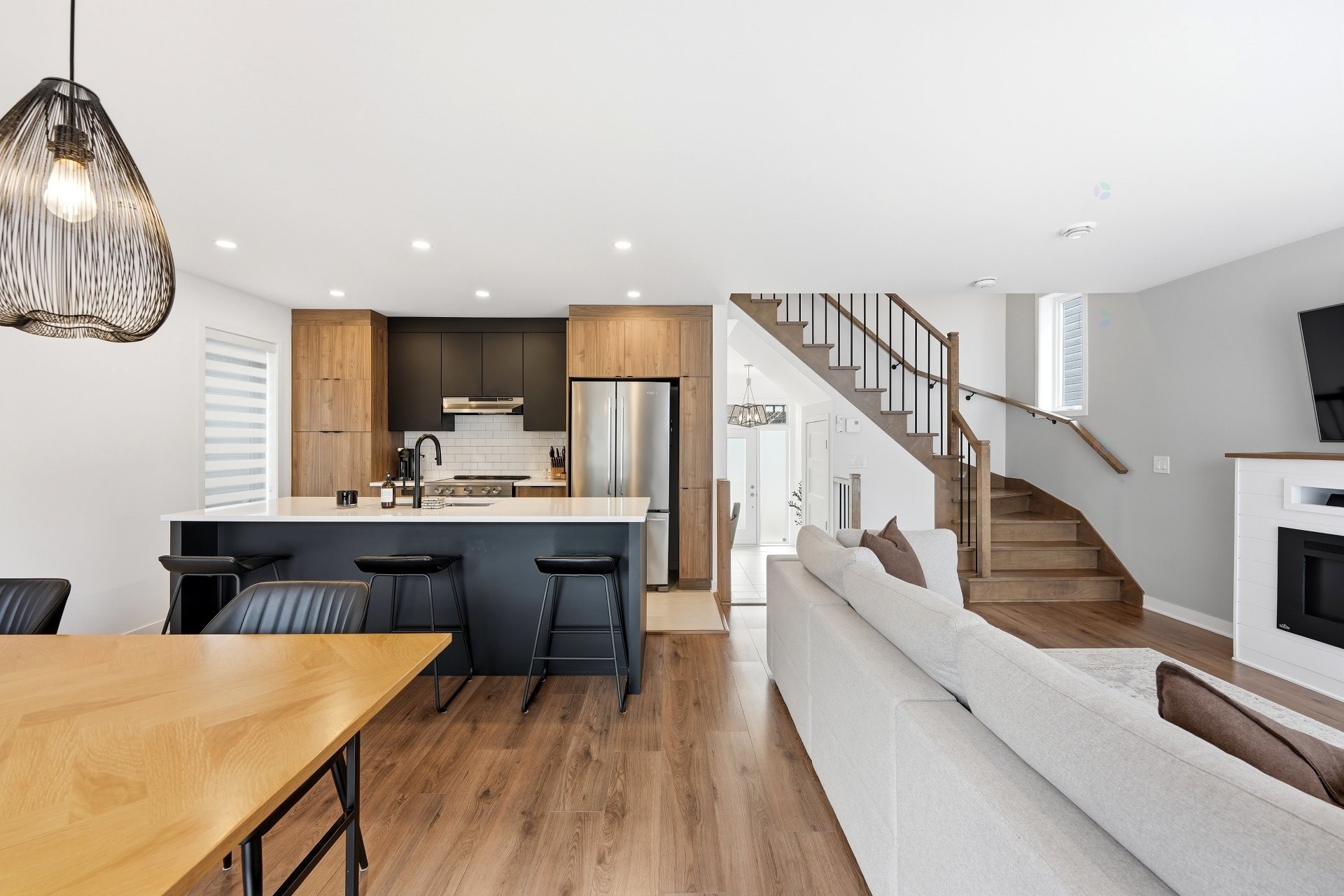 









2030


Rue Barott

,
Mascouche,




QC
J7L0J2

