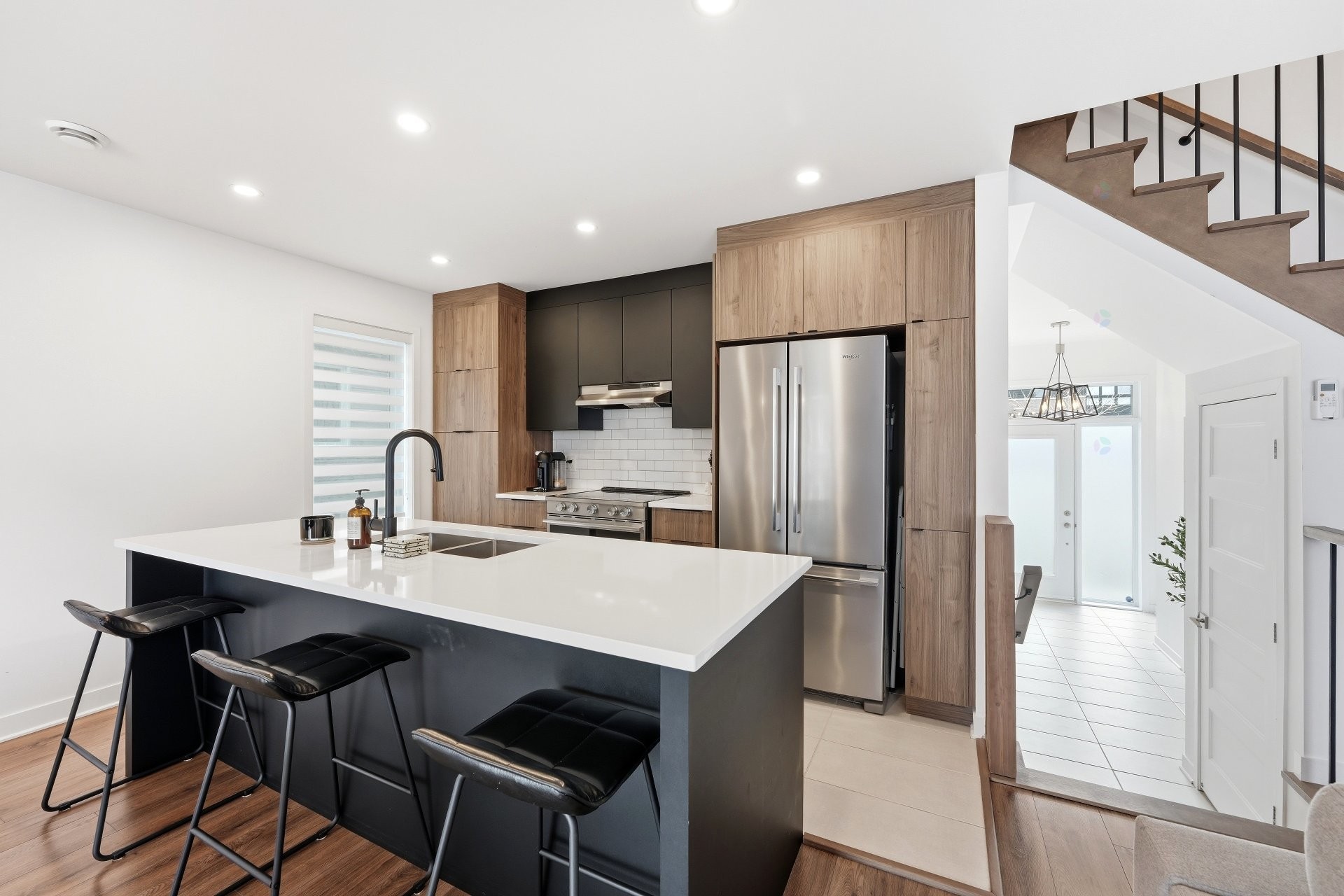 









2030


Rue Barott

,
Mascouche,




QC
J7L0J2


