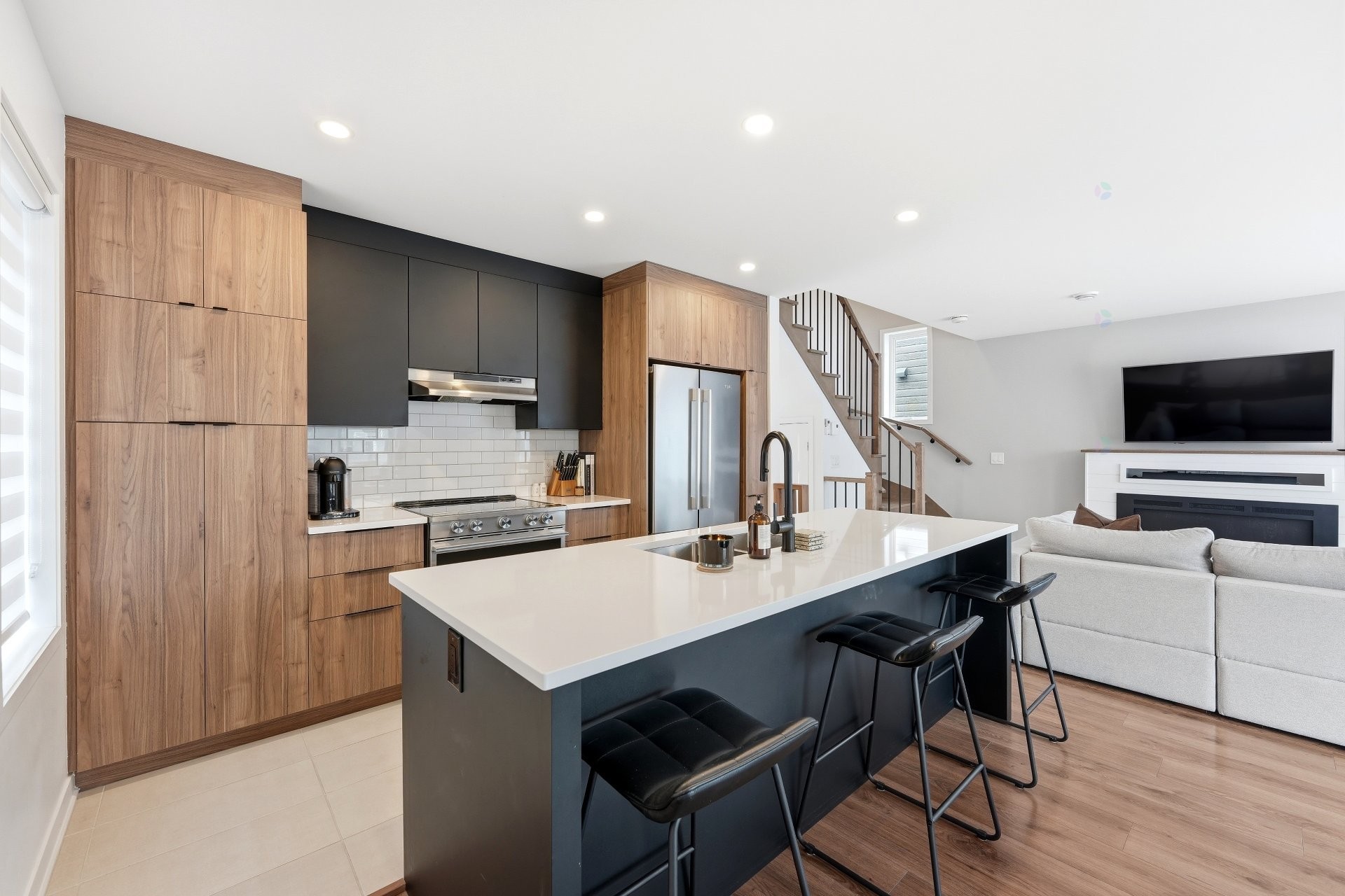 









2030


Rue Barott

,
Mascouche,




QC
J7L0J2

