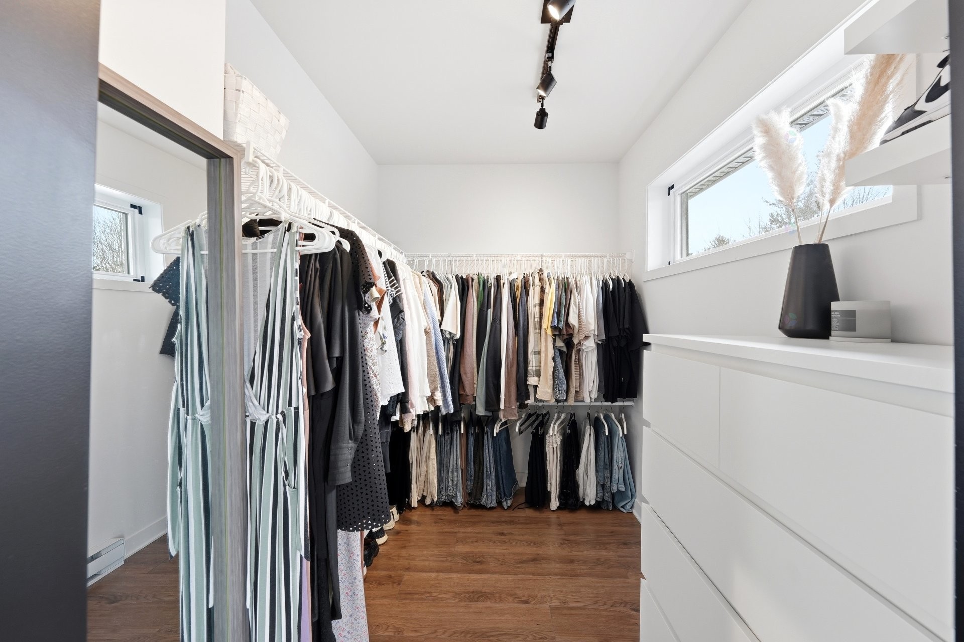 









2030


Rue Barott

,
Mascouche,




QC
J7L0J2

