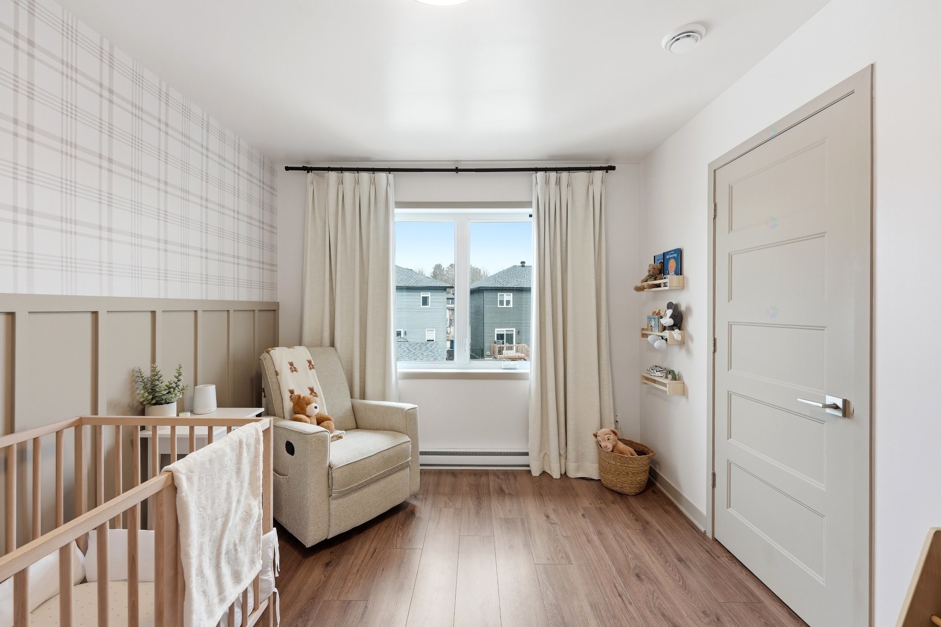 









2030


Rue Barott

,
Mascouche,




QC
J7L0J2

