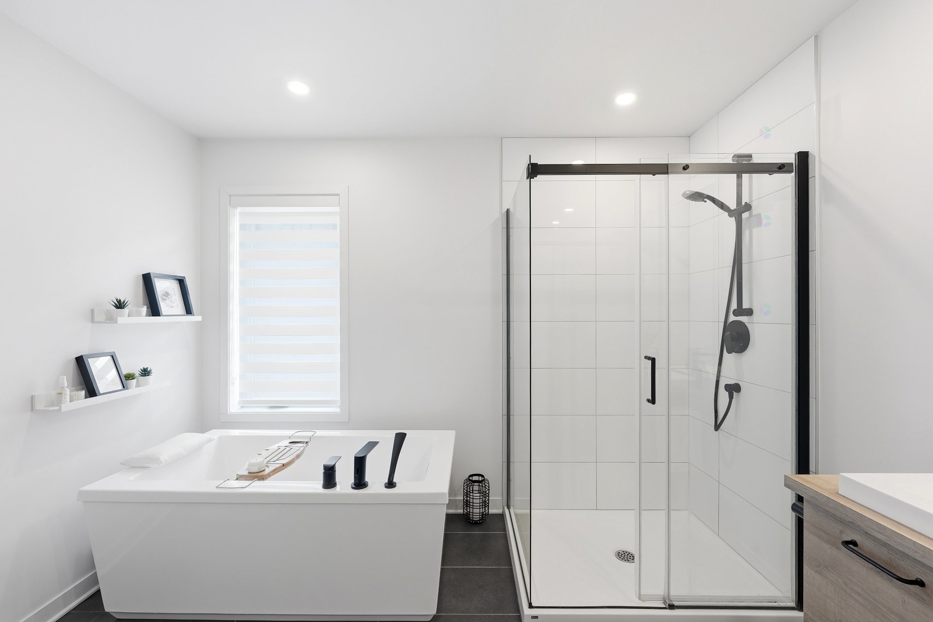 









2030


Rue Barott

,
Mascouche,




QC
J7L0J2

