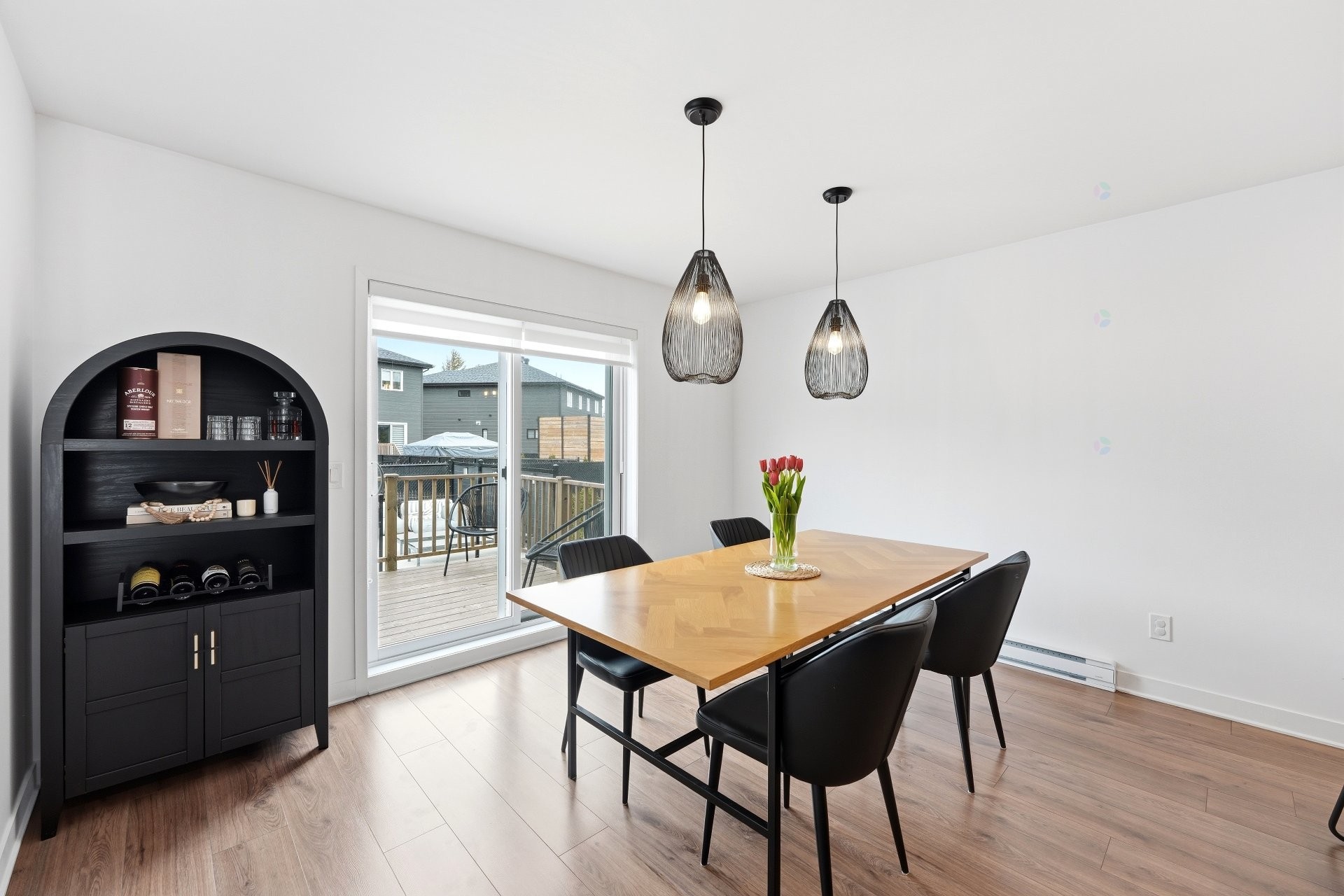 









2030


Rue Barott

,
Mascouche,




QC
J7L0J2

