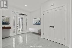 Spacious foyer to greet your guests!