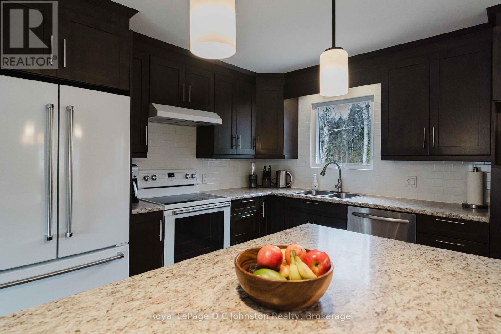 












334 TYENDINAGA DRIVE

,
Saugeen Shores,




Ontario
N0H2L0

