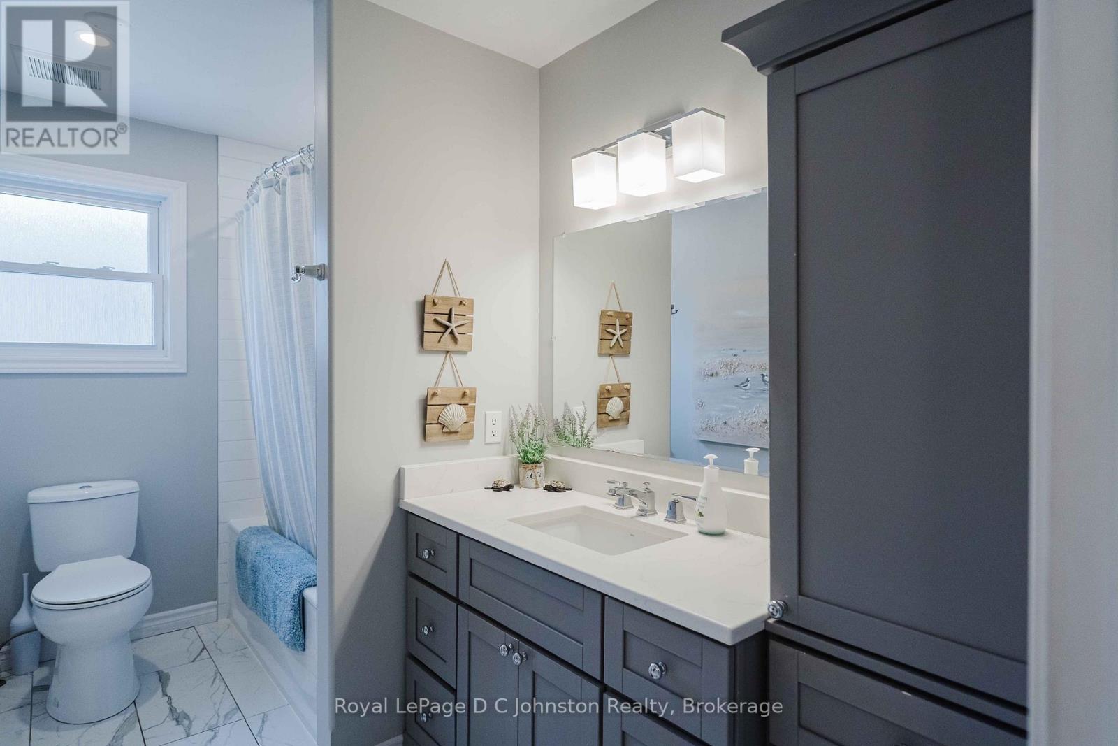 












334 TYENDINAGA DRIVE

,
Saugeen Shores,




Ontario
N0H2L0

