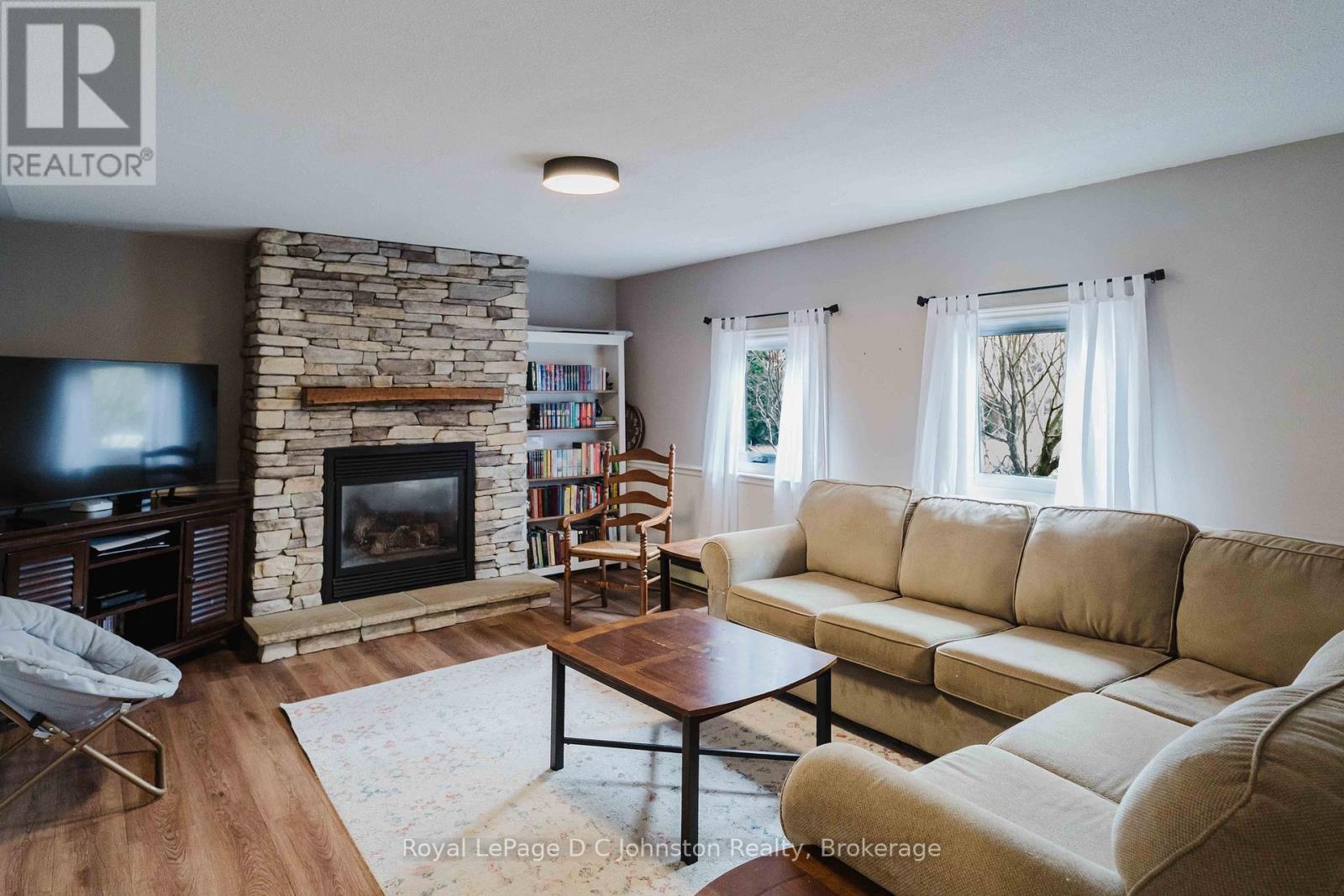 












334 TYENDINAGA DRIVE

,
Saugeen Shores,




Ontario
N0H2L0

