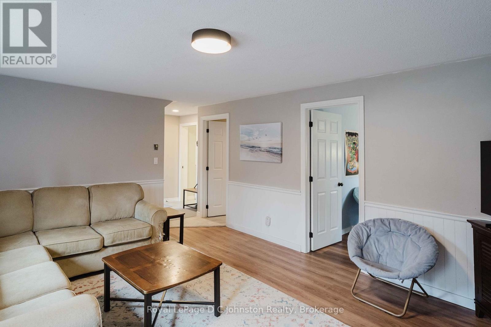 












334 TYENDINAGA DRIVE

,
Saugeen Shores,




Ontario
N0H2L0

