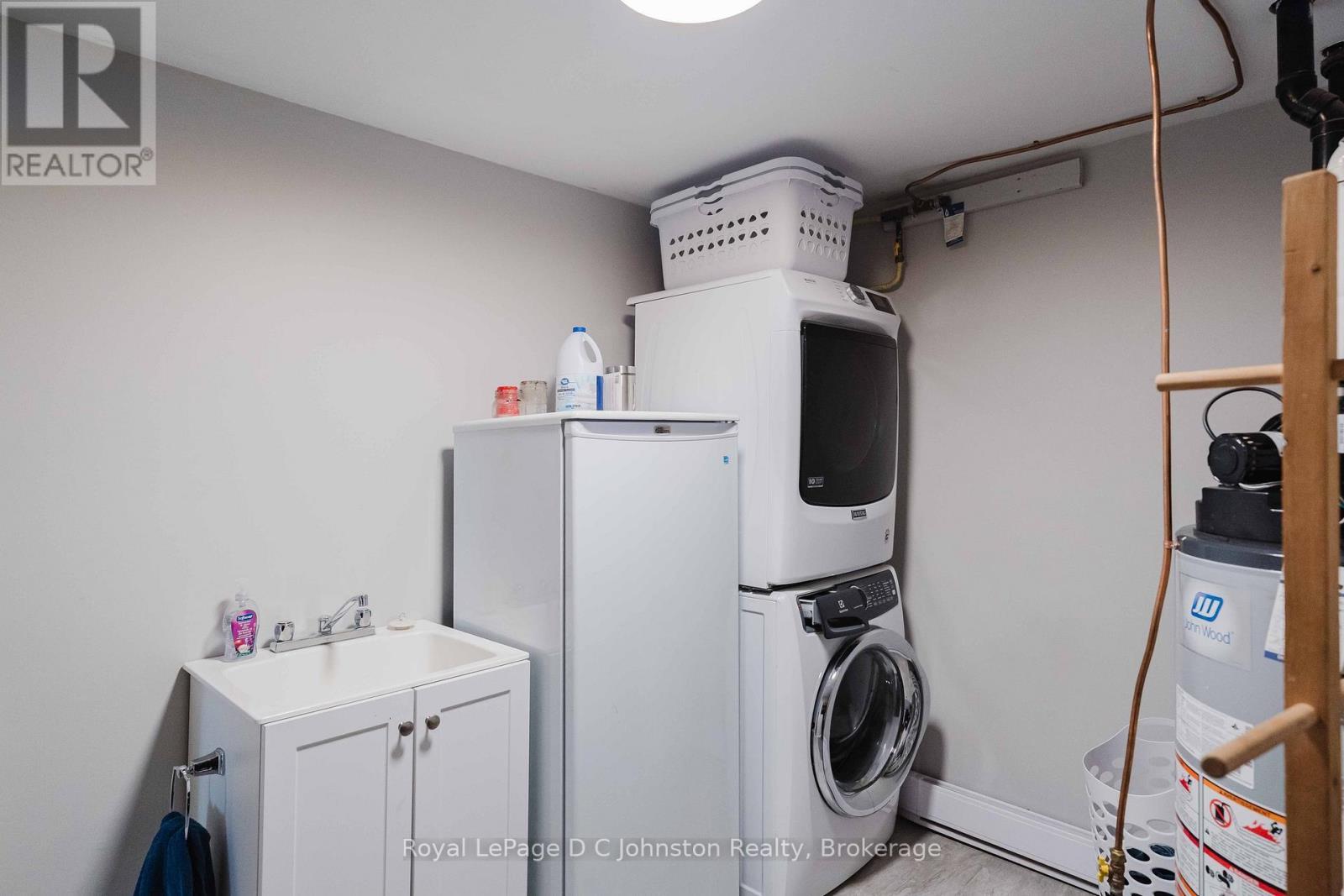 












334 TYENDINAGA DRIVE

,
Saugeen Shores,




Ontario
N0H2L0

