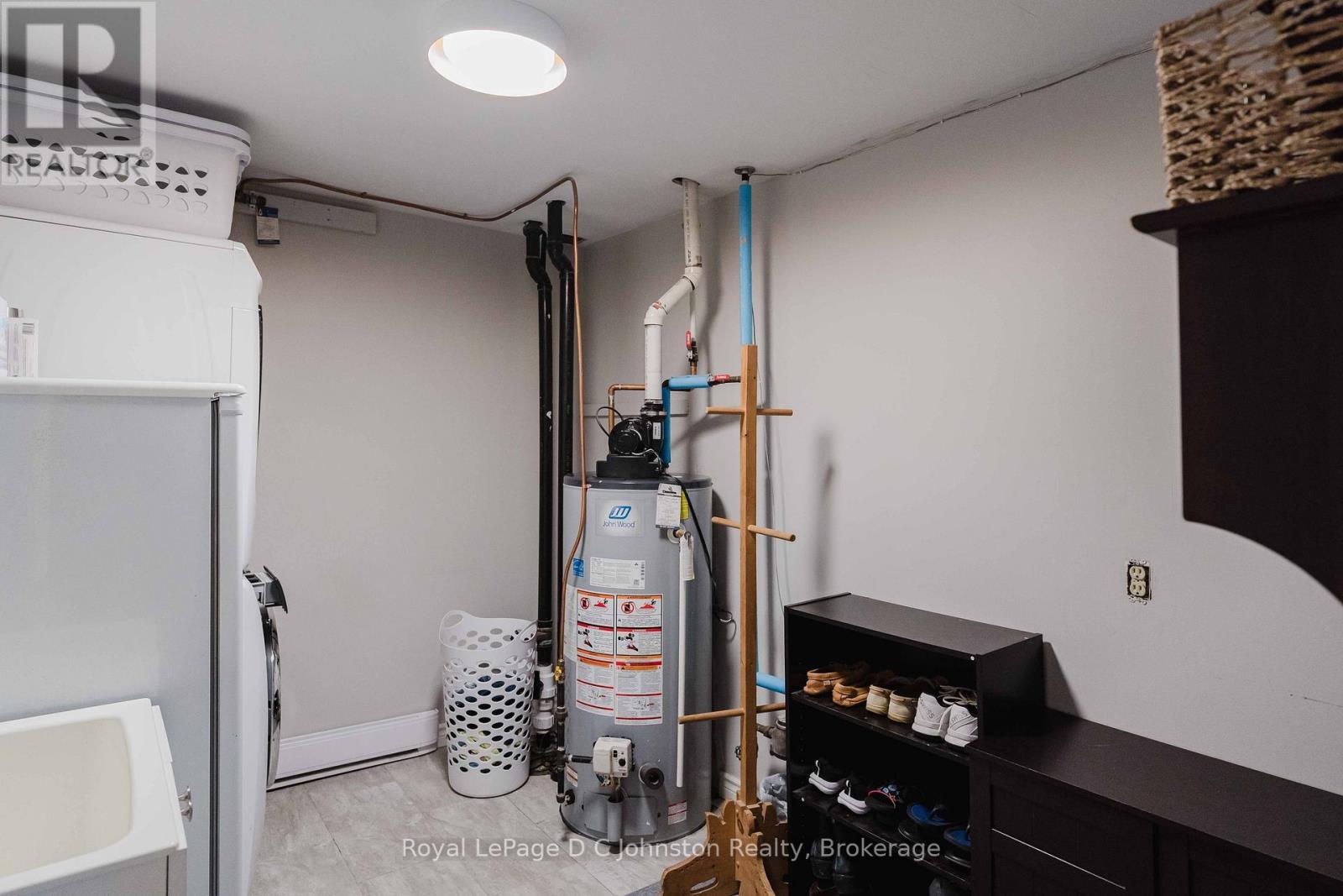 












334 TYENDINAGA DRIVE

,
Saugeen Shores,




Ontario
N0H2L0

