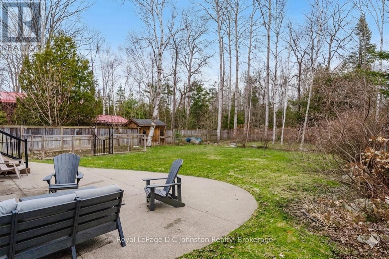 












334 TYENDINAGA DRIVE

,
Saugeen Shores,




Ontario
N0H2L0

