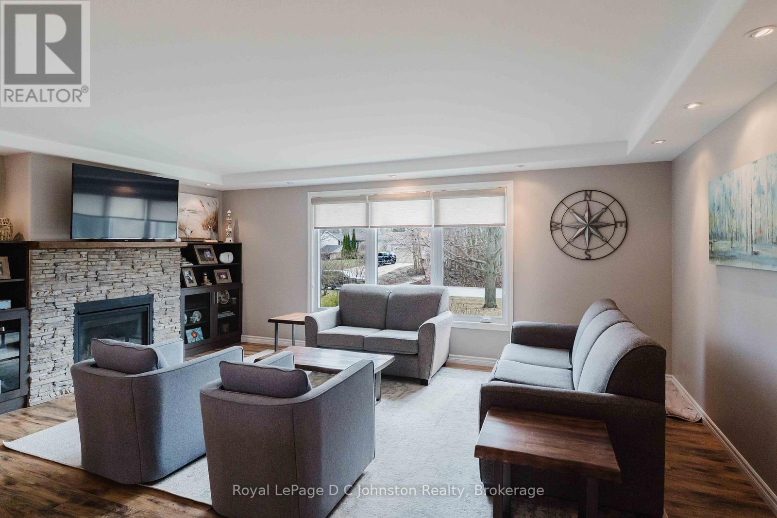 












334 TYENDINAGA DRIVE

,
Saugeen Shores,




Ontario
N0H2L0

