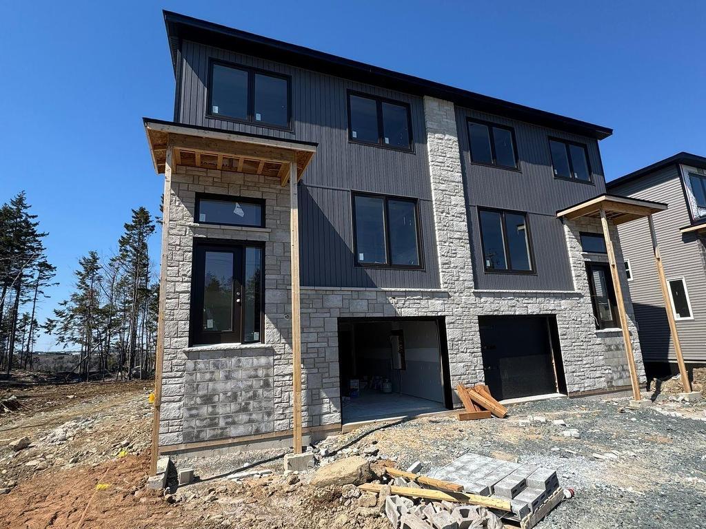 












83 Simona Drive

,
Dartmouth,




NS
B2X 0E1

