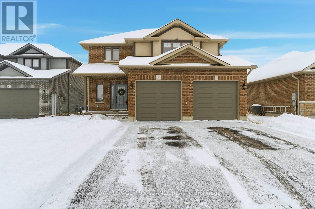 












4 TRINITY COURT

,
Belleville (Belleville Ward),




Ontario
K8N0E7

