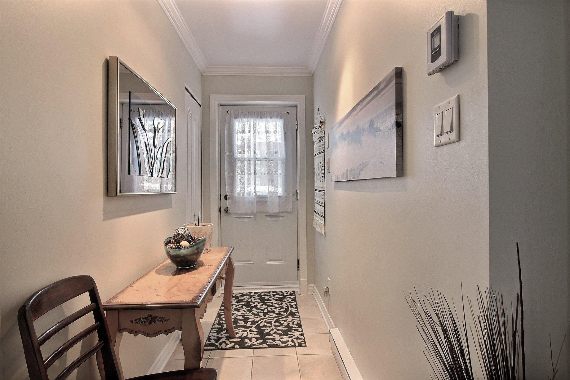 









2190


Rue Isaac-Jogues

, APT. 1,
Saint-Jérôme,




QC
J7Y0A2

