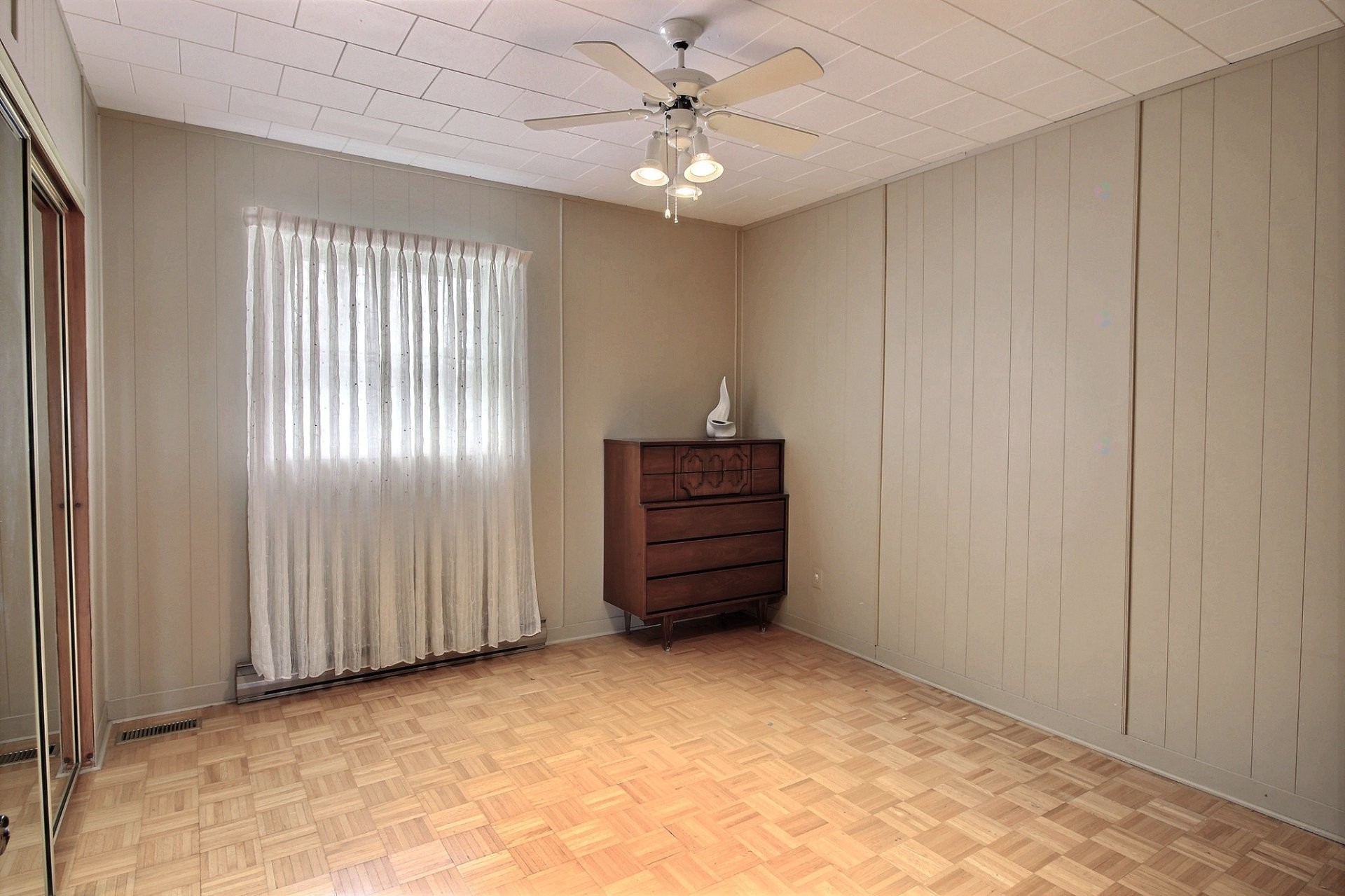 









120


Route du Canton

,
Brownsburg-Chatham,




QC
J8G1Z2

