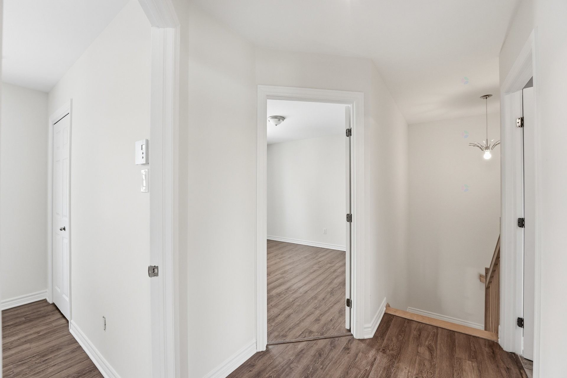 









3998


Rue Mousseau

,
L'Assomption,




QC
J5W0L8

