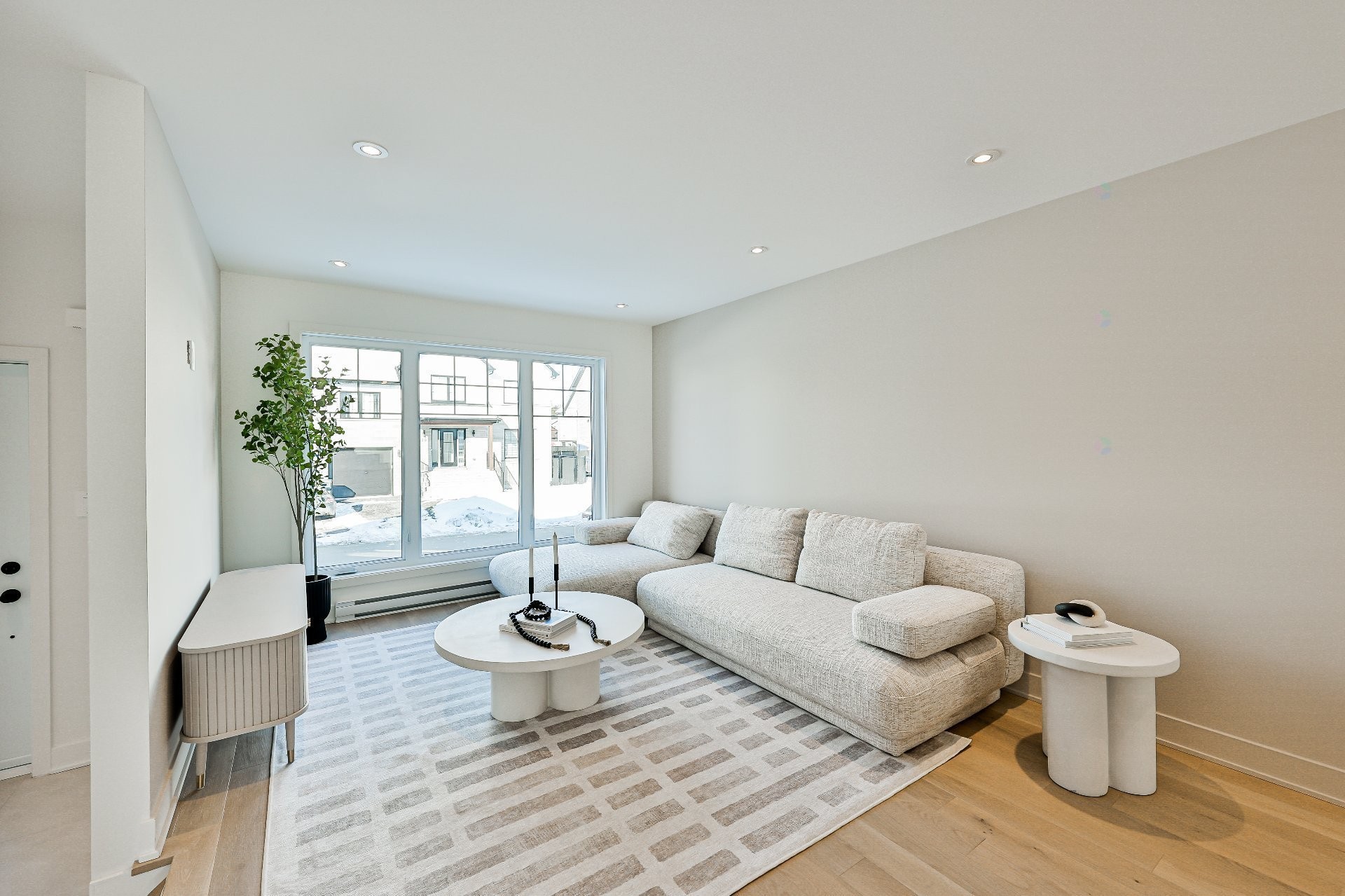 









40


Rue des Étangs

,
Lanoraie,




QC
J0K3E0

