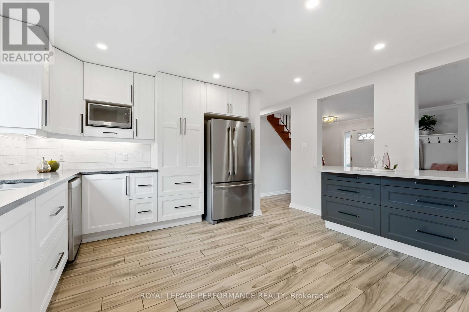 












6345 MATTICE AVENUE N

,
Ottawa,




Ontario
K1C2G1

