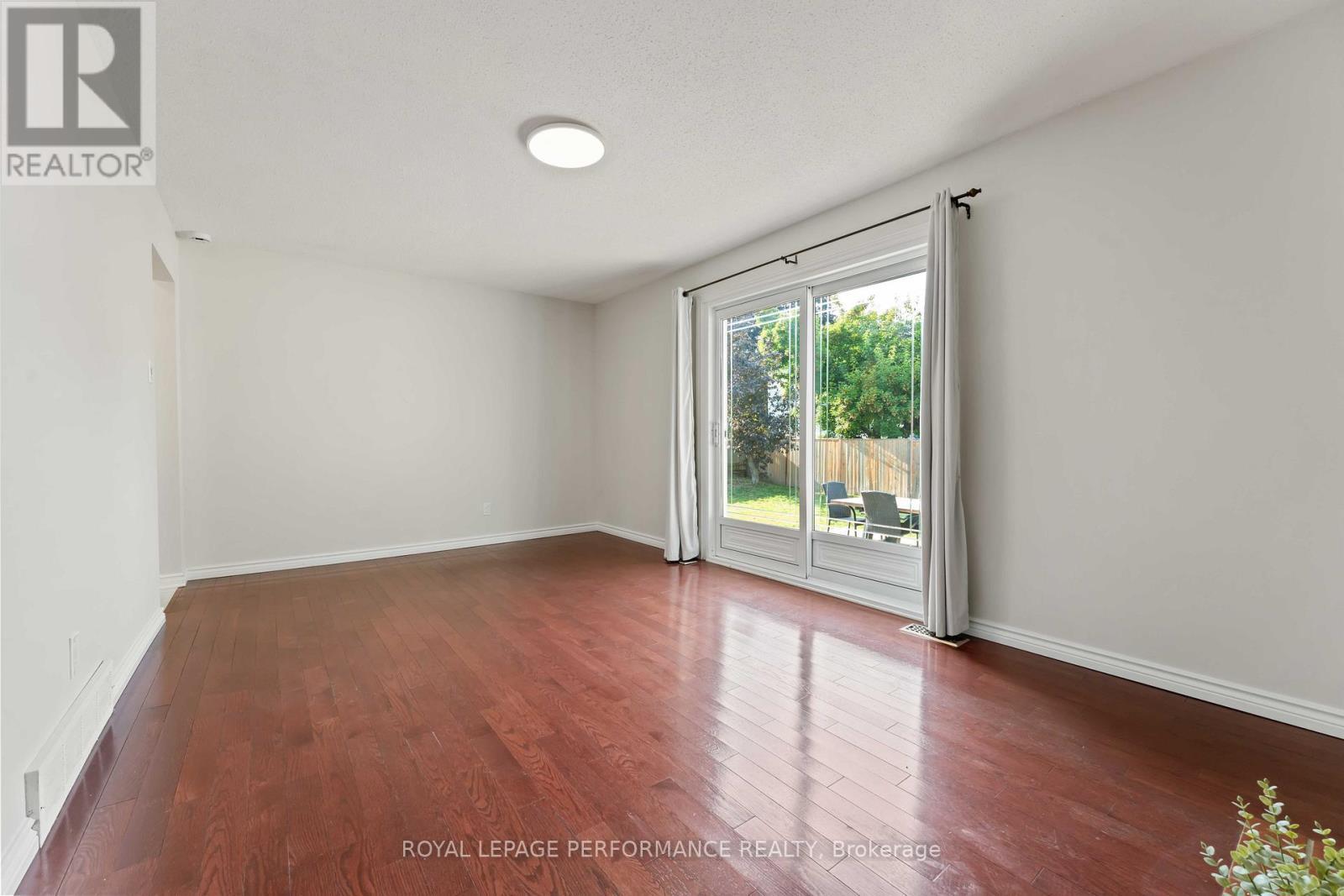 












6345 MATTICE AVENUE N

,
Ottawa,




Ontario
K1C2G1

