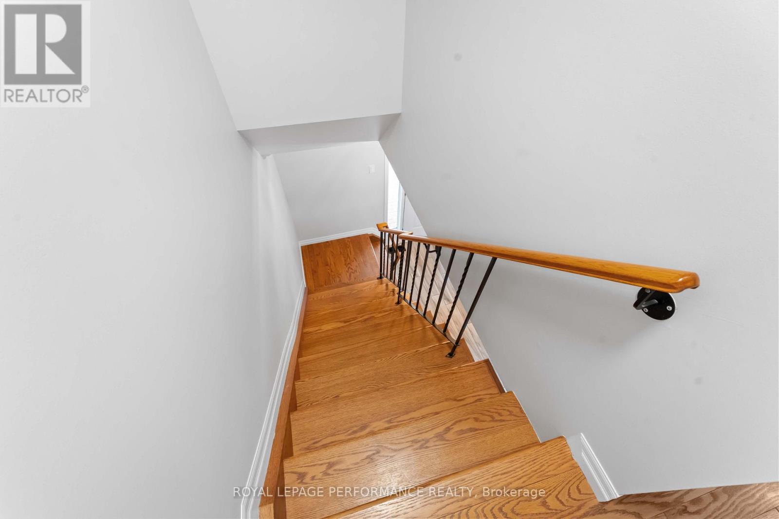 












6345 MATTICE AVENUE N

,
Ottawa,




Ontario
K1C2G1

