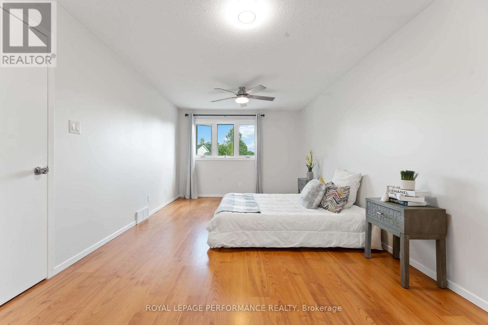 












6345 MATTICE AVENUE N

,
Ottawa,




Ontario
K1C2G1

