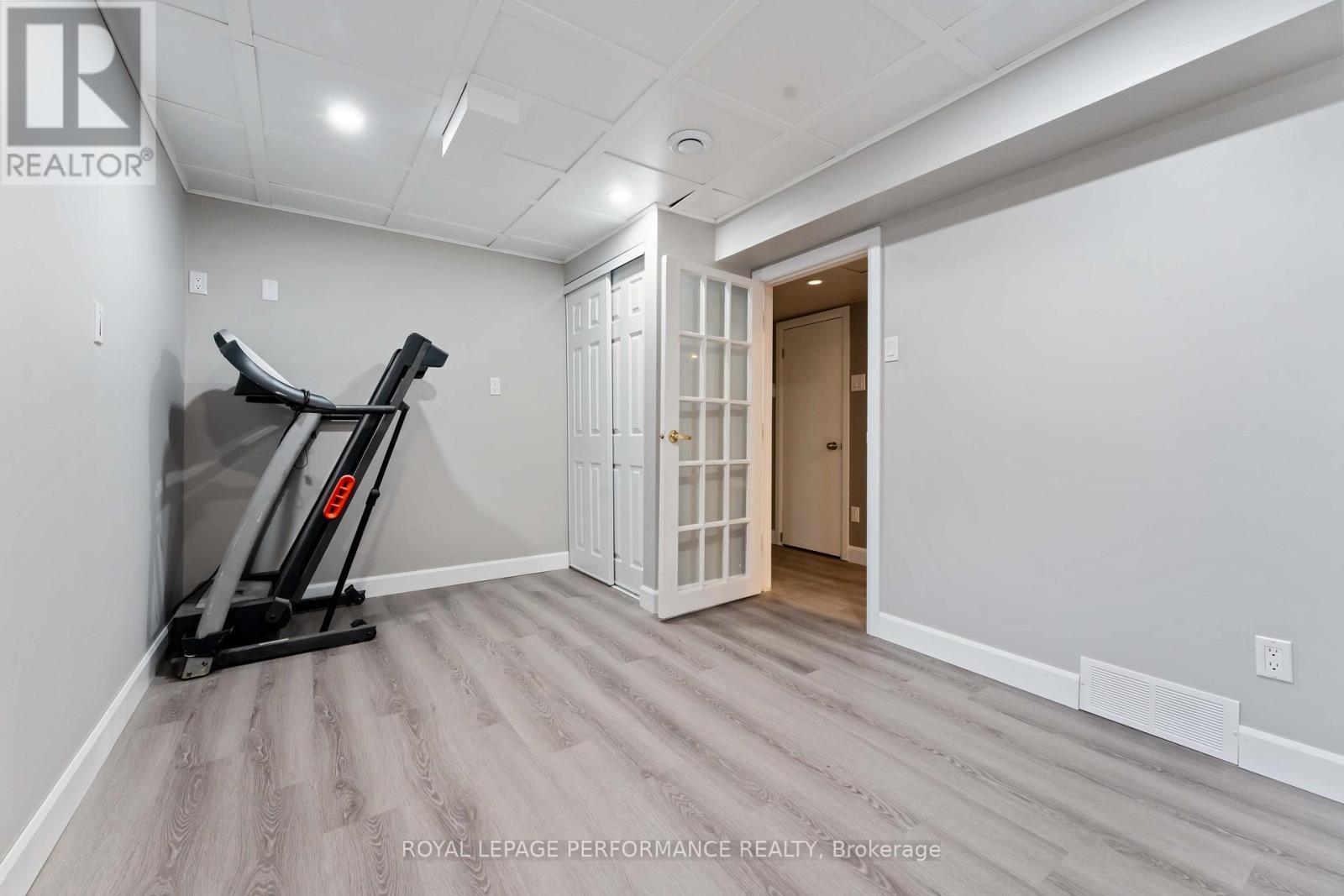 












6345 MATTICE AVENUE N

,
Ottawa,




Ontario
K1C2G1

