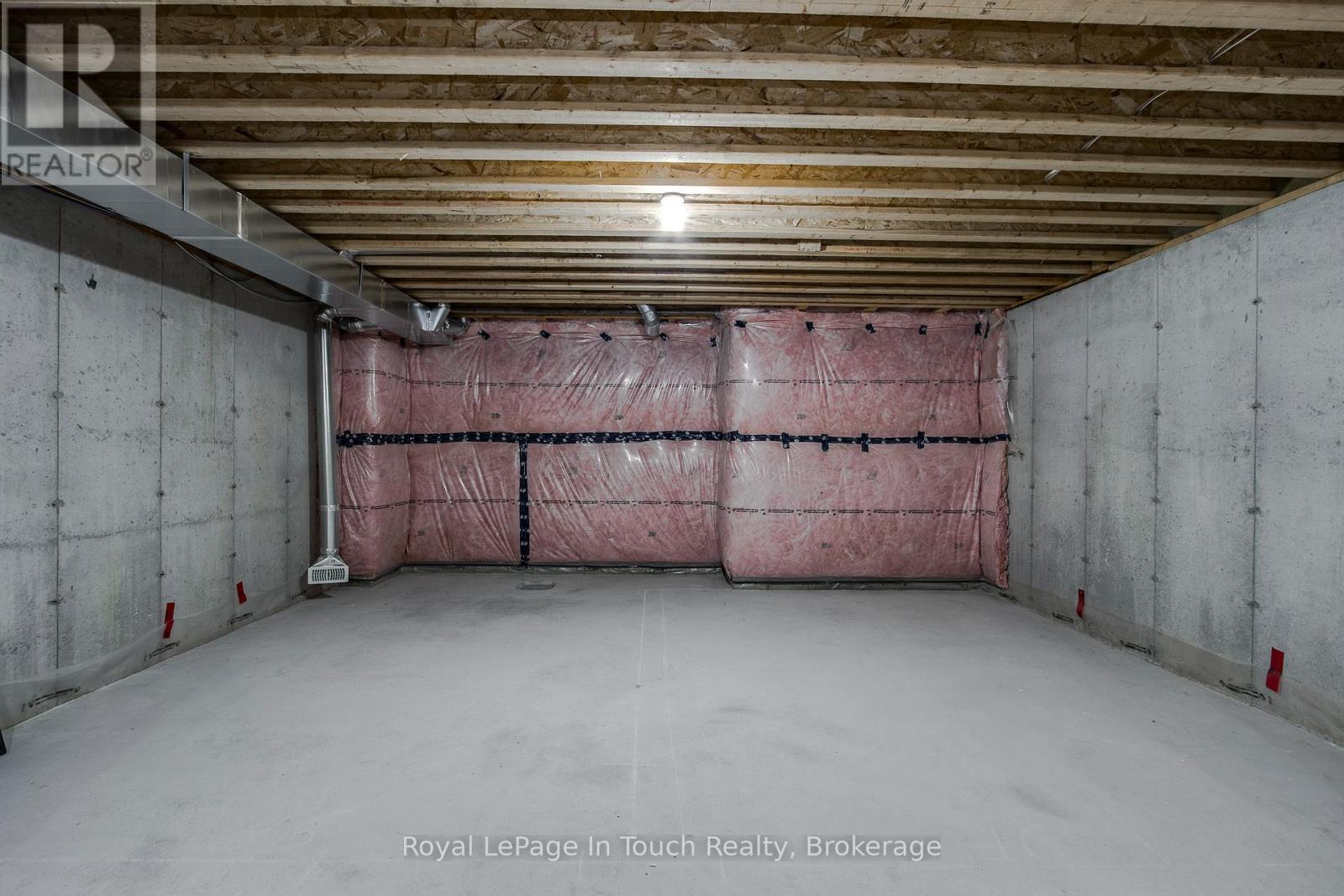 












72 DISCOVERY TRAIL

,
Midland,




Ontario
L4R0H4

